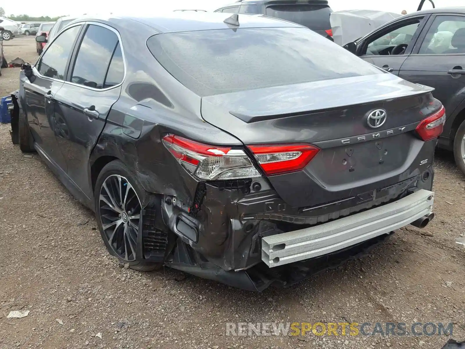 3 Photograph of a damaged car 4T1B11HK3KU817018 TOYOTA CAMRY 2019