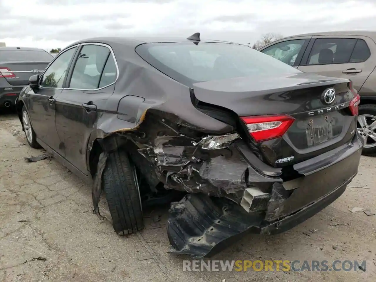 3 Photograph of a damaged car 4T1B11HK3KU817603 TOYOTA CAMRY 2019