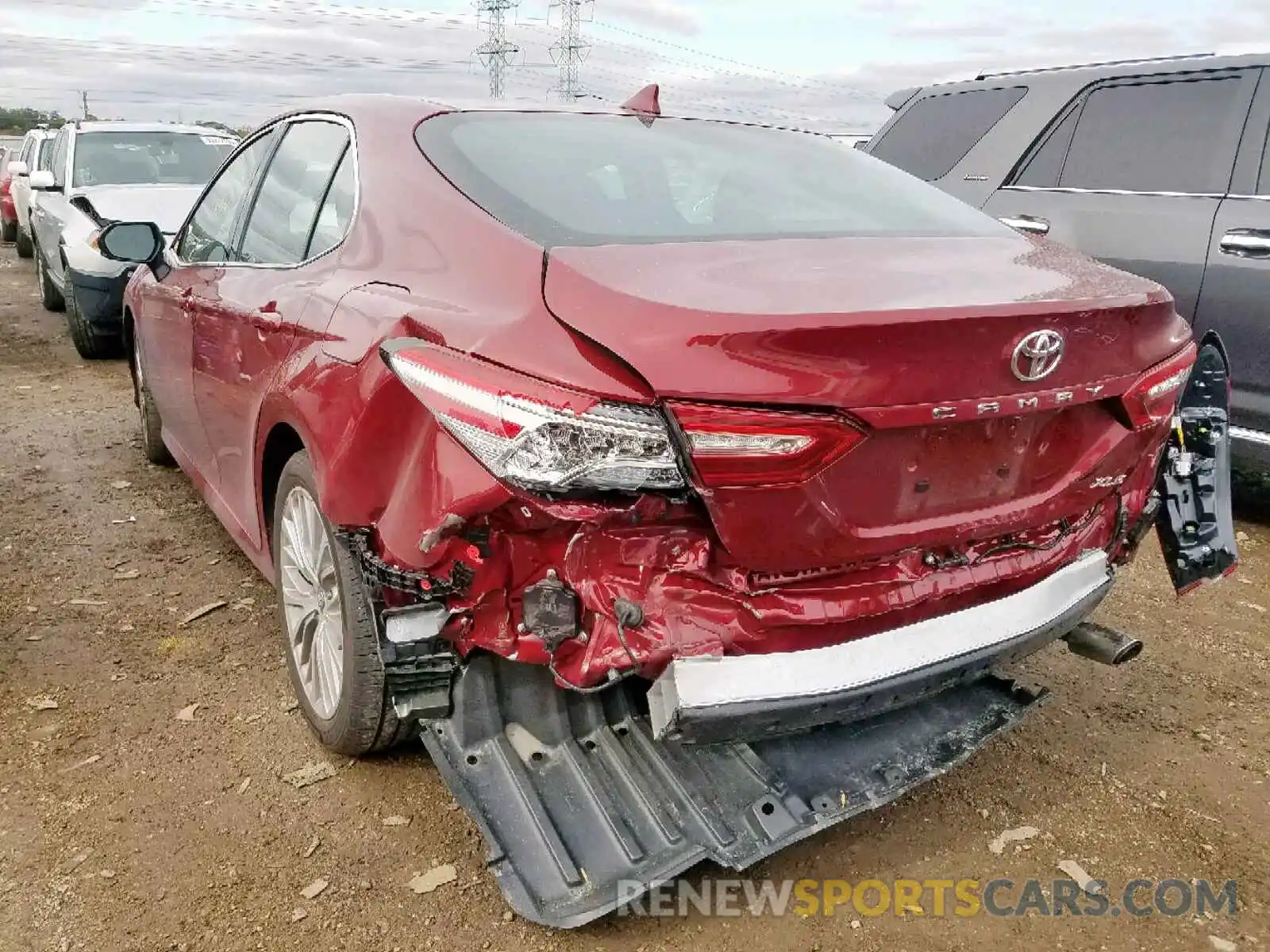 3 Фотография поврежденного автомобиля 4T1B11HK3KU818685 TOYOTA CAMRY 2019