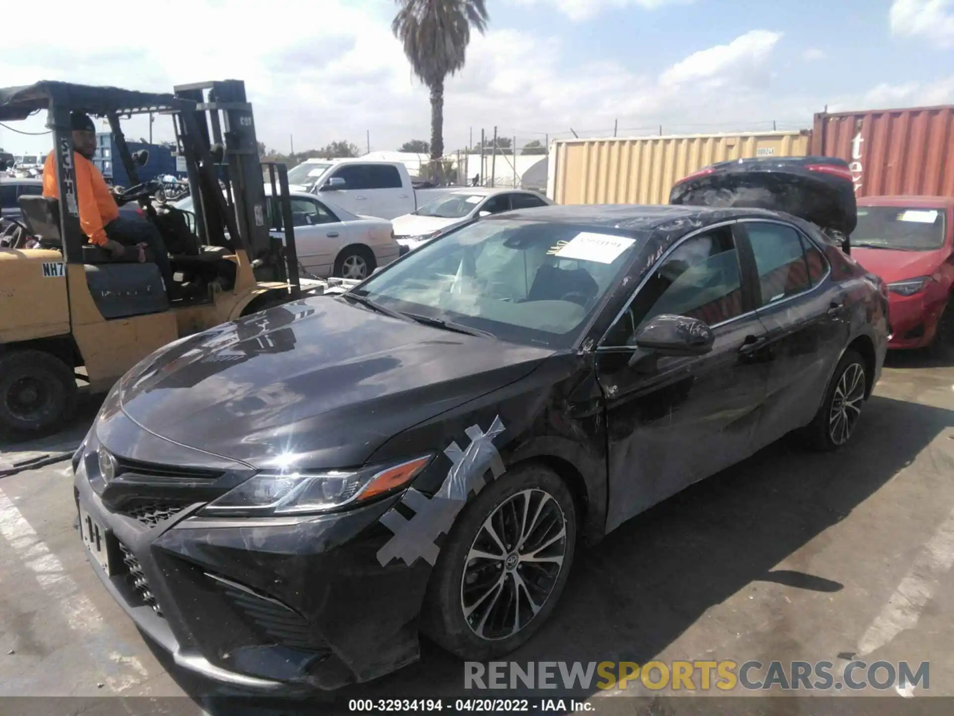 2 Photograph of a damaged car 4T1B11HK3KU819495 TOYOTA CAMRY 2019