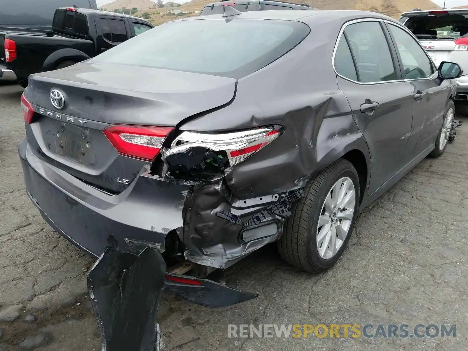 4 Photograph of a damaged car 4T1B11HK3KU820338 TOYOTA CAMRY 2019