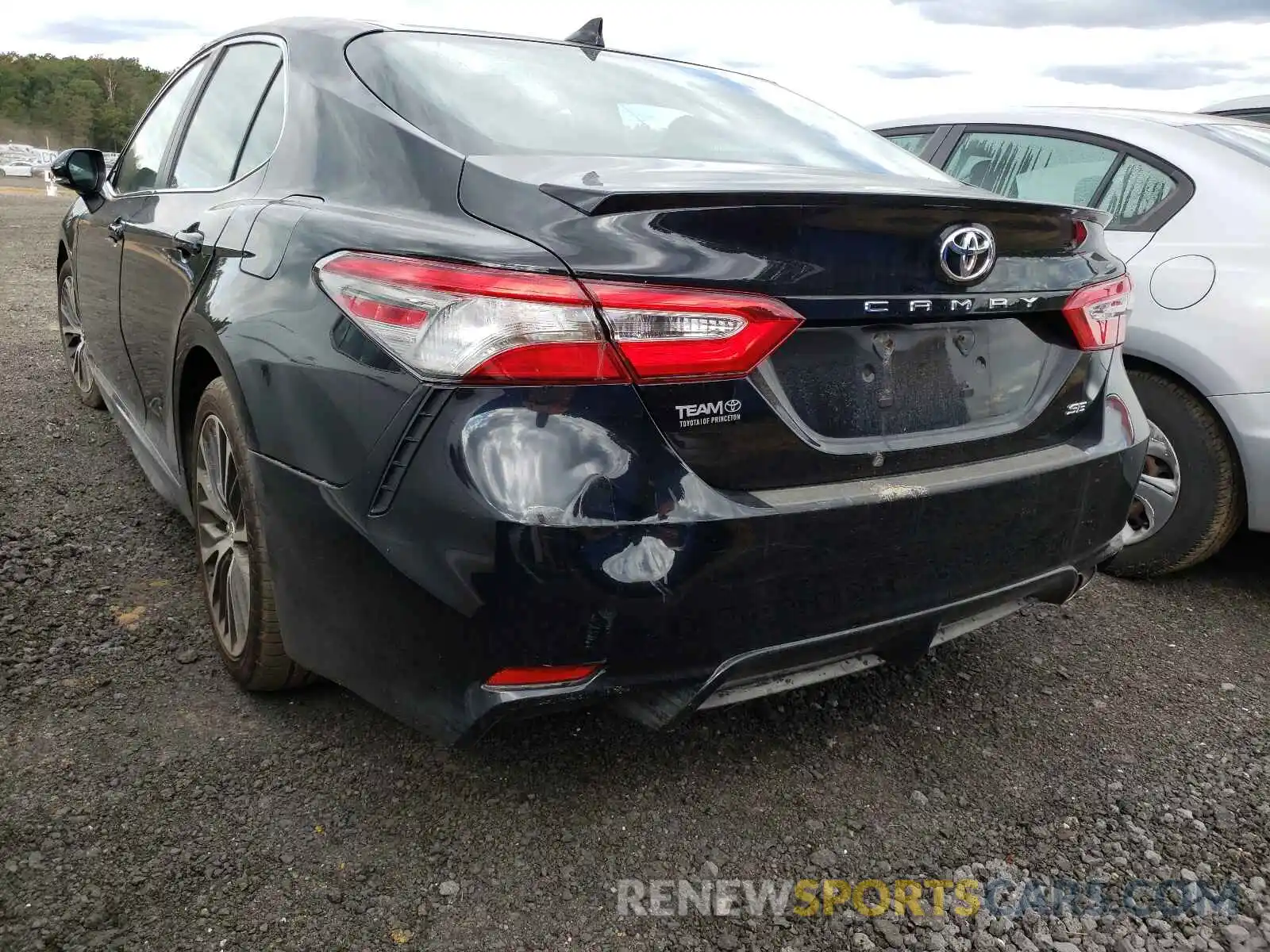 3 Photograph of a damaged car 4T1B11HK3KU822753 TOYOTA CAMRY 2019