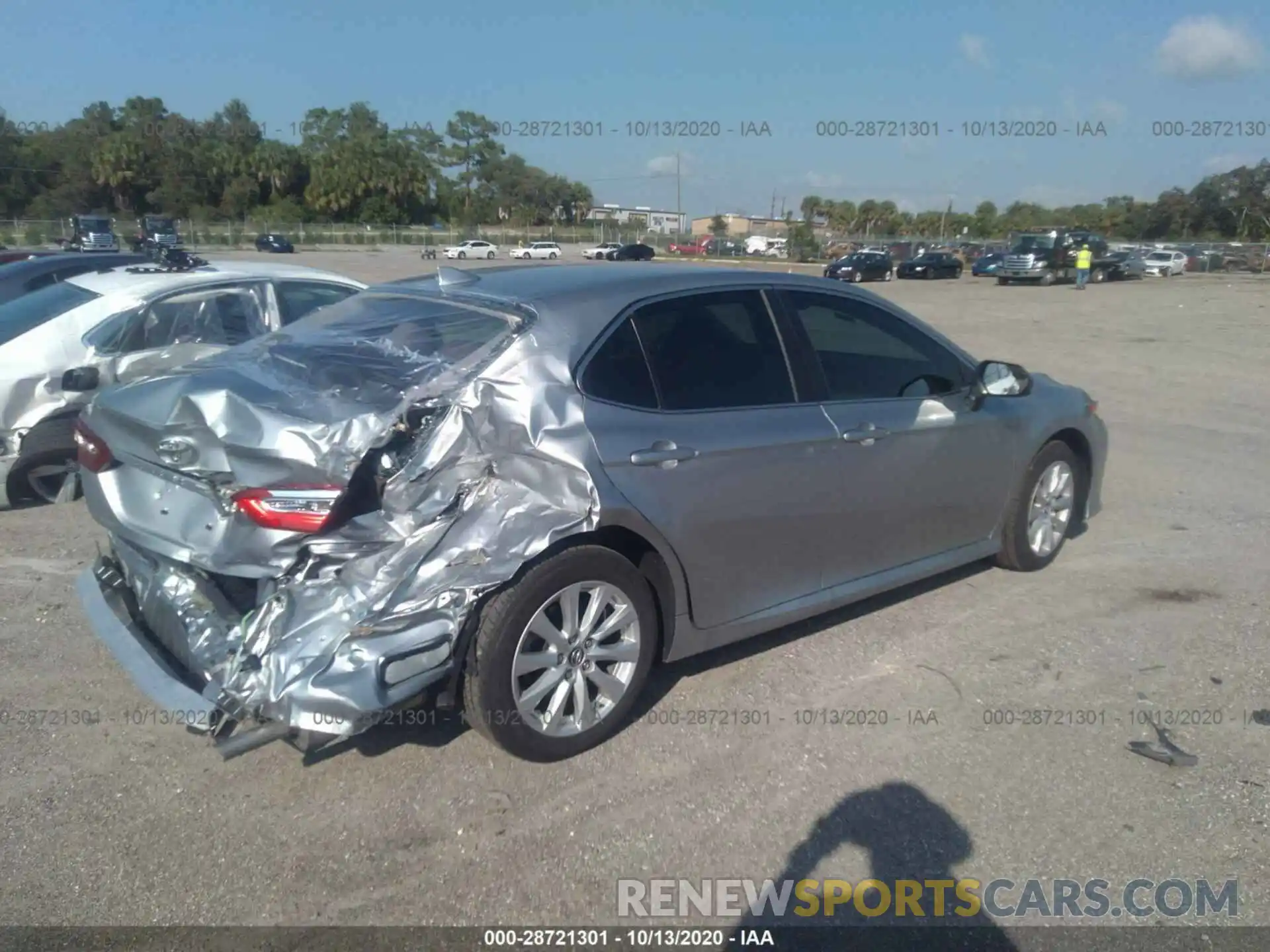 4 Photograph of a damaged car 4T1B11HK3KU823448 TOYOTA CAMRY 2019