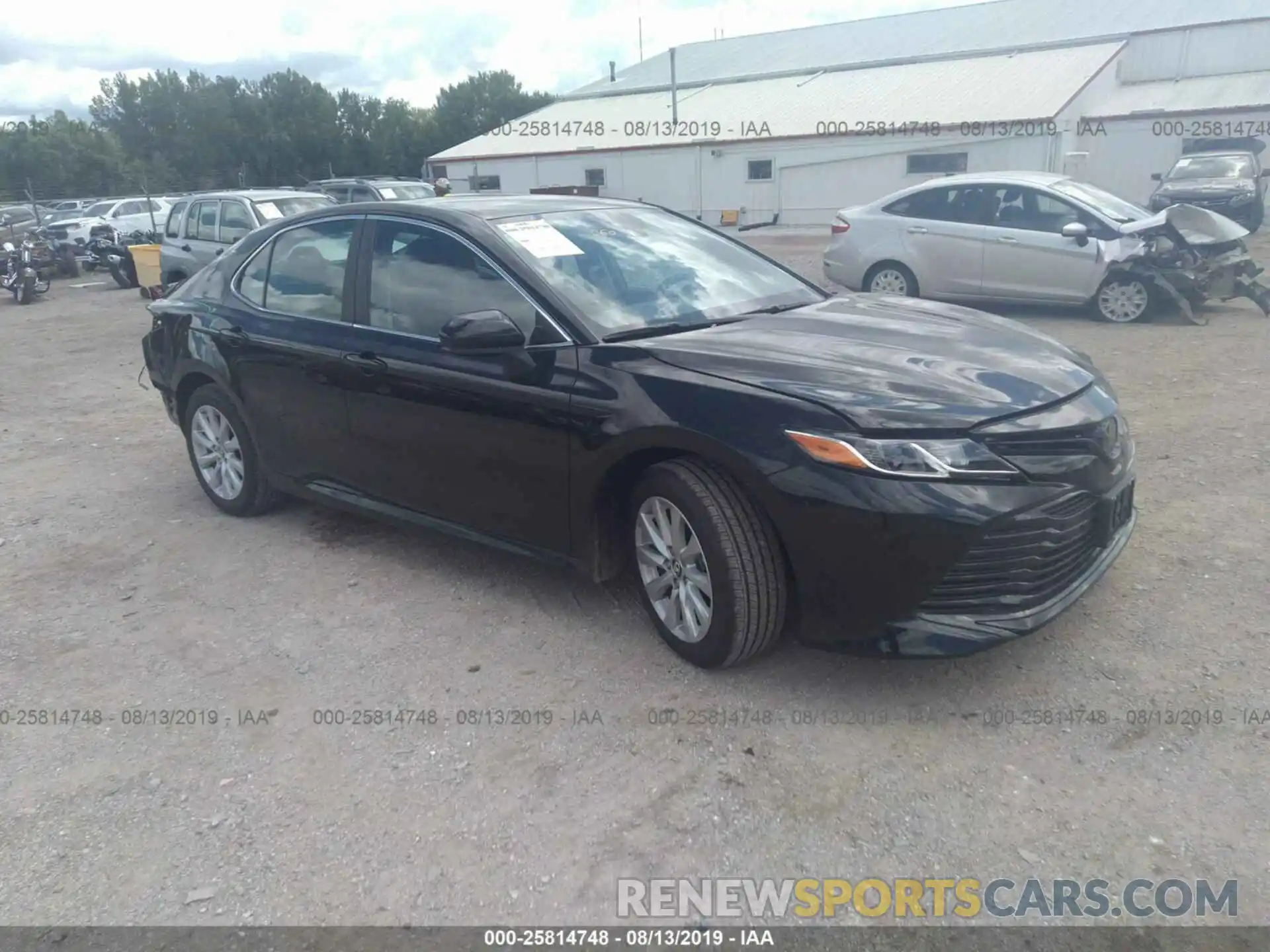 1 Photograph of a damaged car 4T1B11HK3KU824163 TOYOTA CAMRY 2019