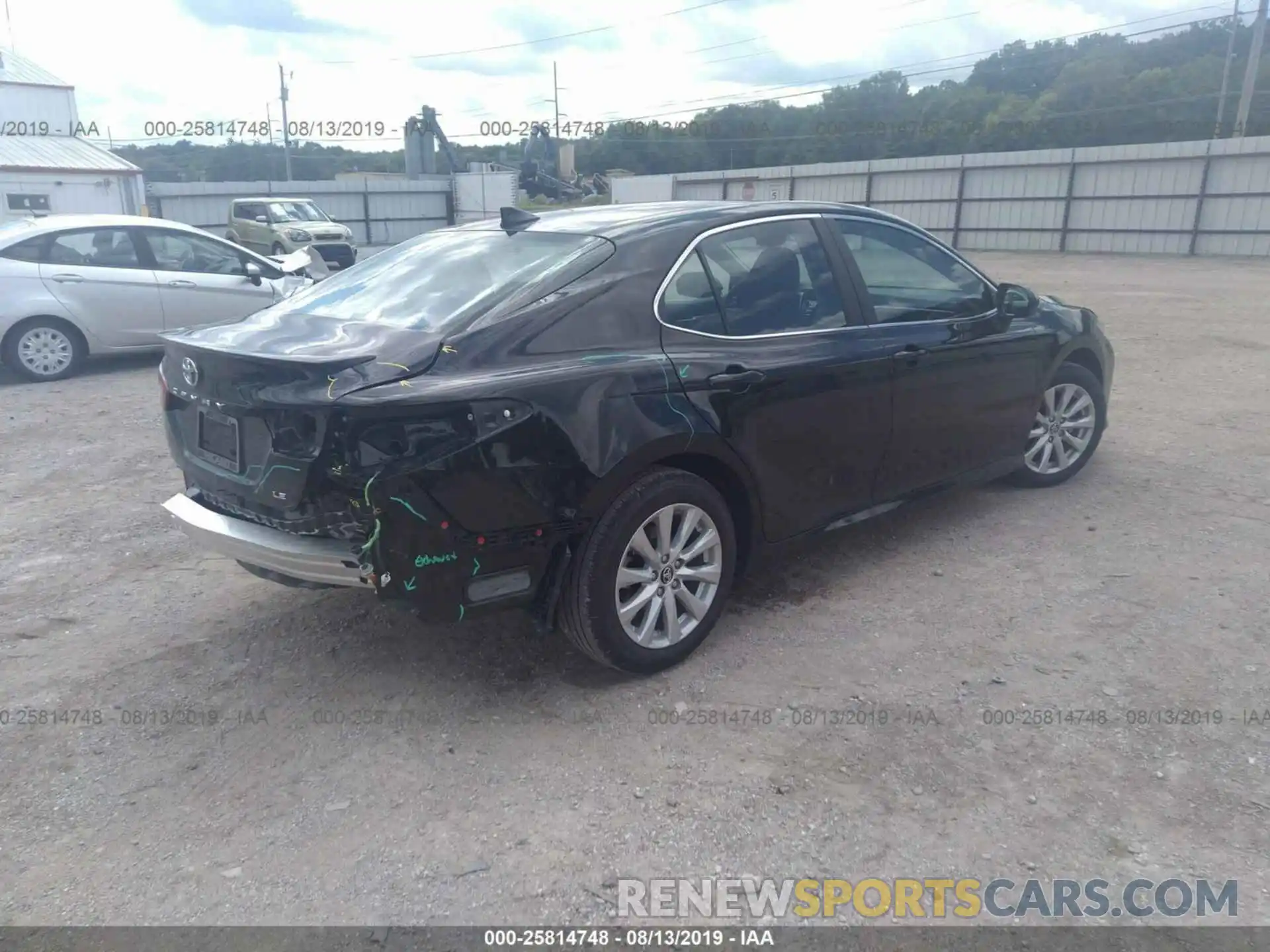 4 Photograph of a damaged car 4T1B11HK3KU824163 TOYOTA CAMRY 2019