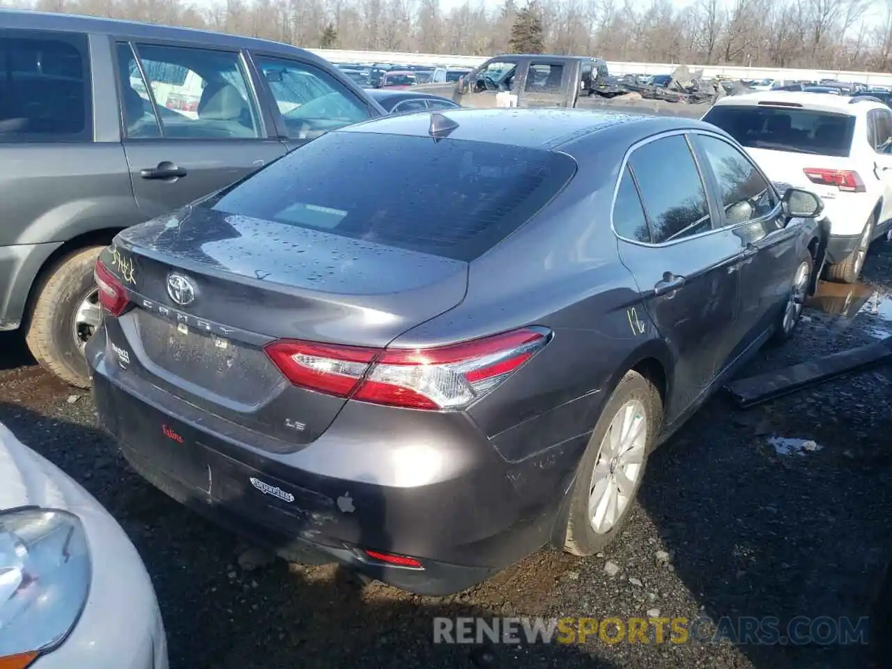 4 Photograph of a damaged car 4T1B11HK3KU825250 TOYOTA CAMRY 2019