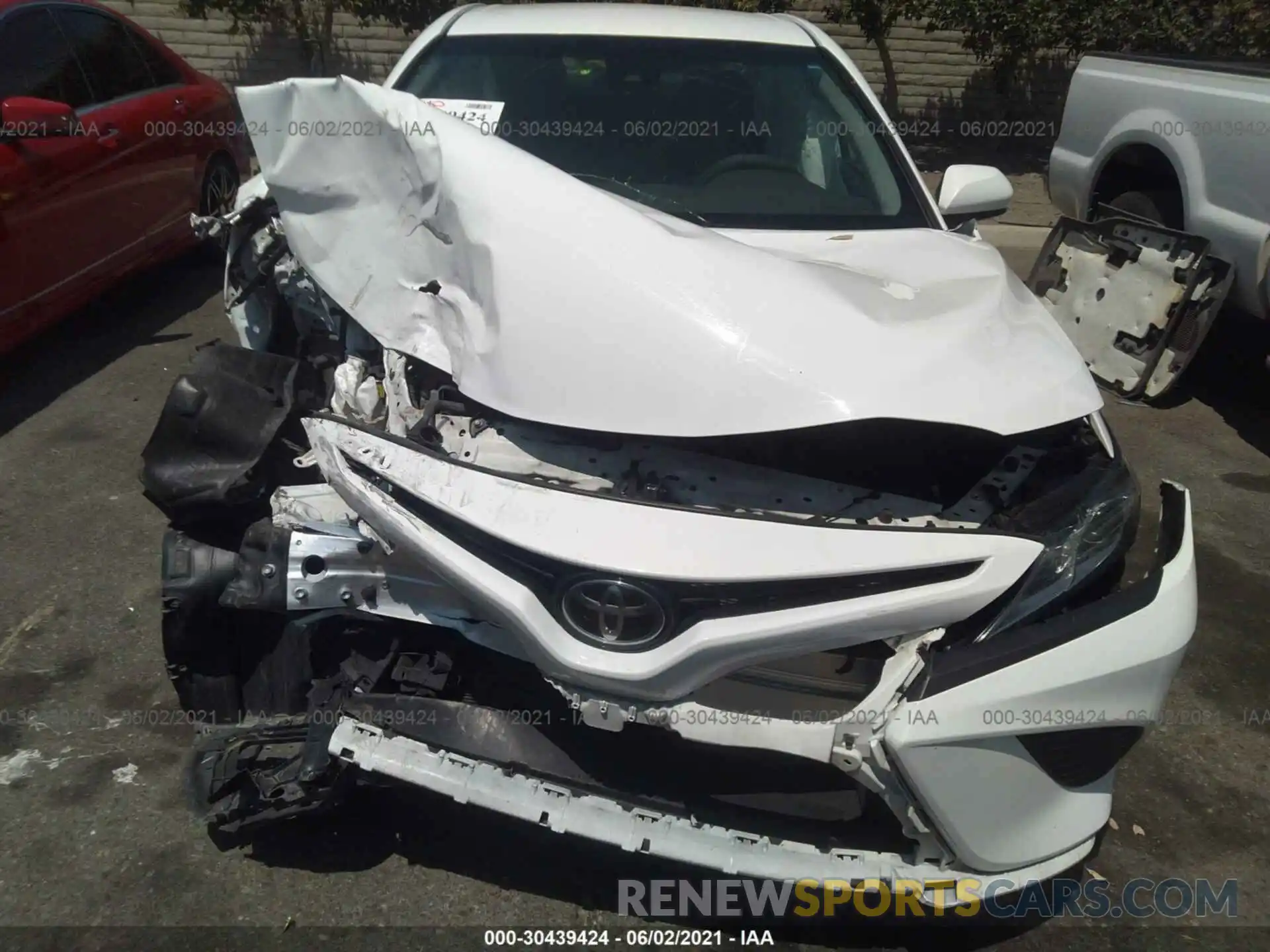 6 Photograph of a damaged car 4T1B11HK3KU828942 TOYOTA CAMRY 2019