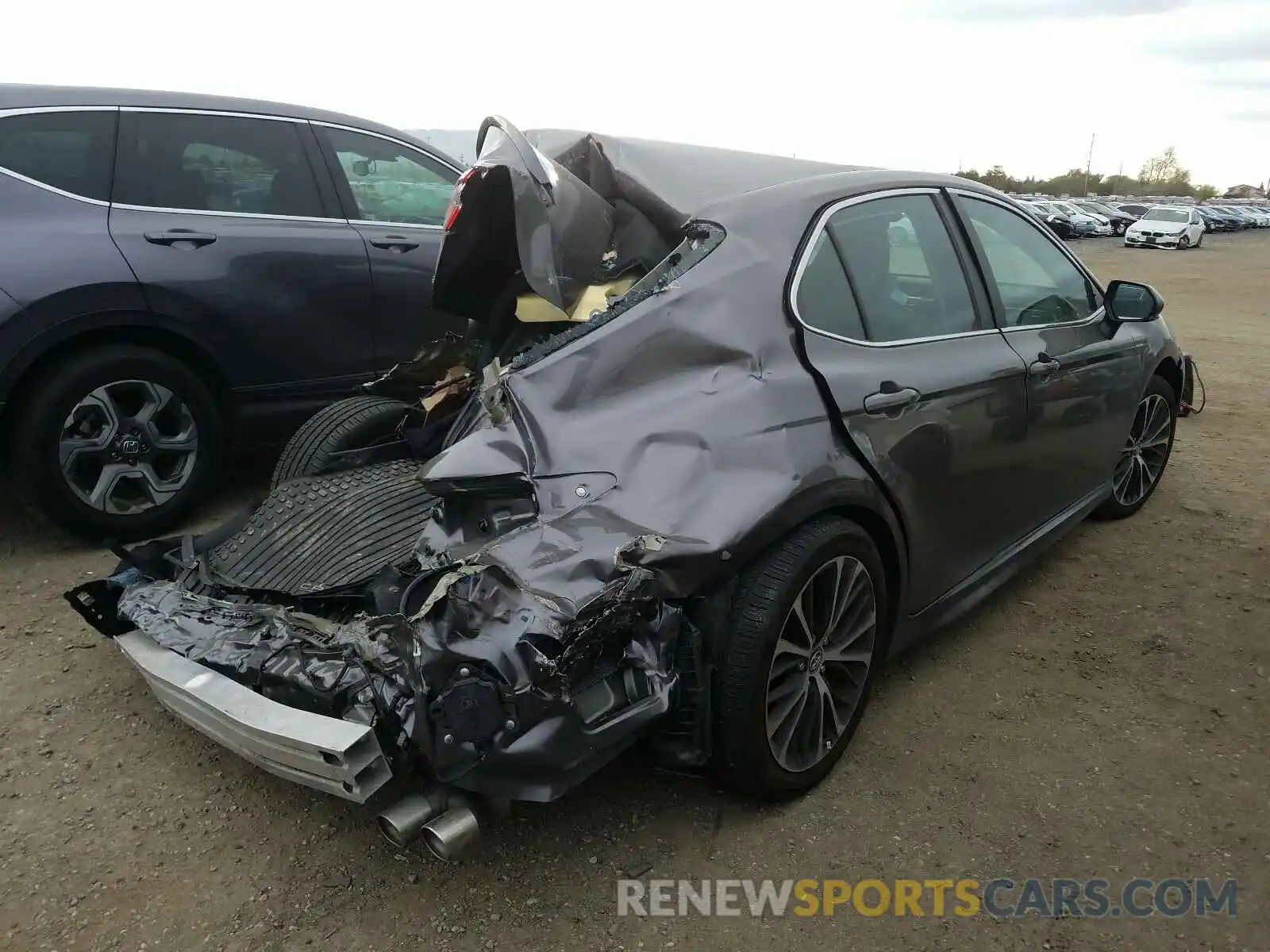 4 Photograph of a damaged car 4T1B11HK3KU829850 TOYOTA CAMRY 2019