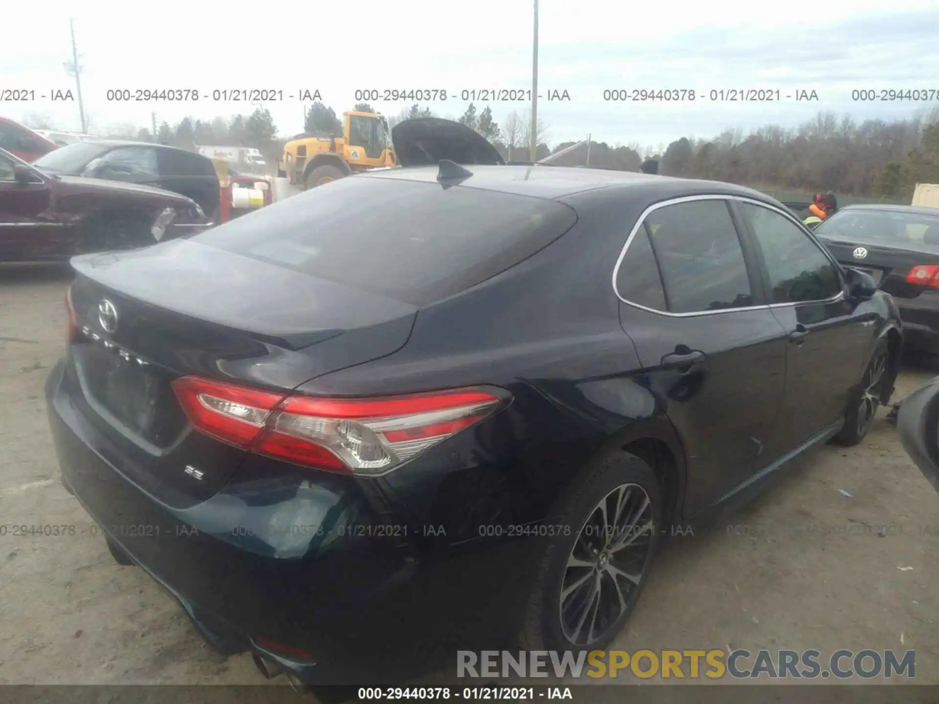 4 Photograph of a damaged car 4T1B11HK3KU830240 TOYOTA CAMRY 2019