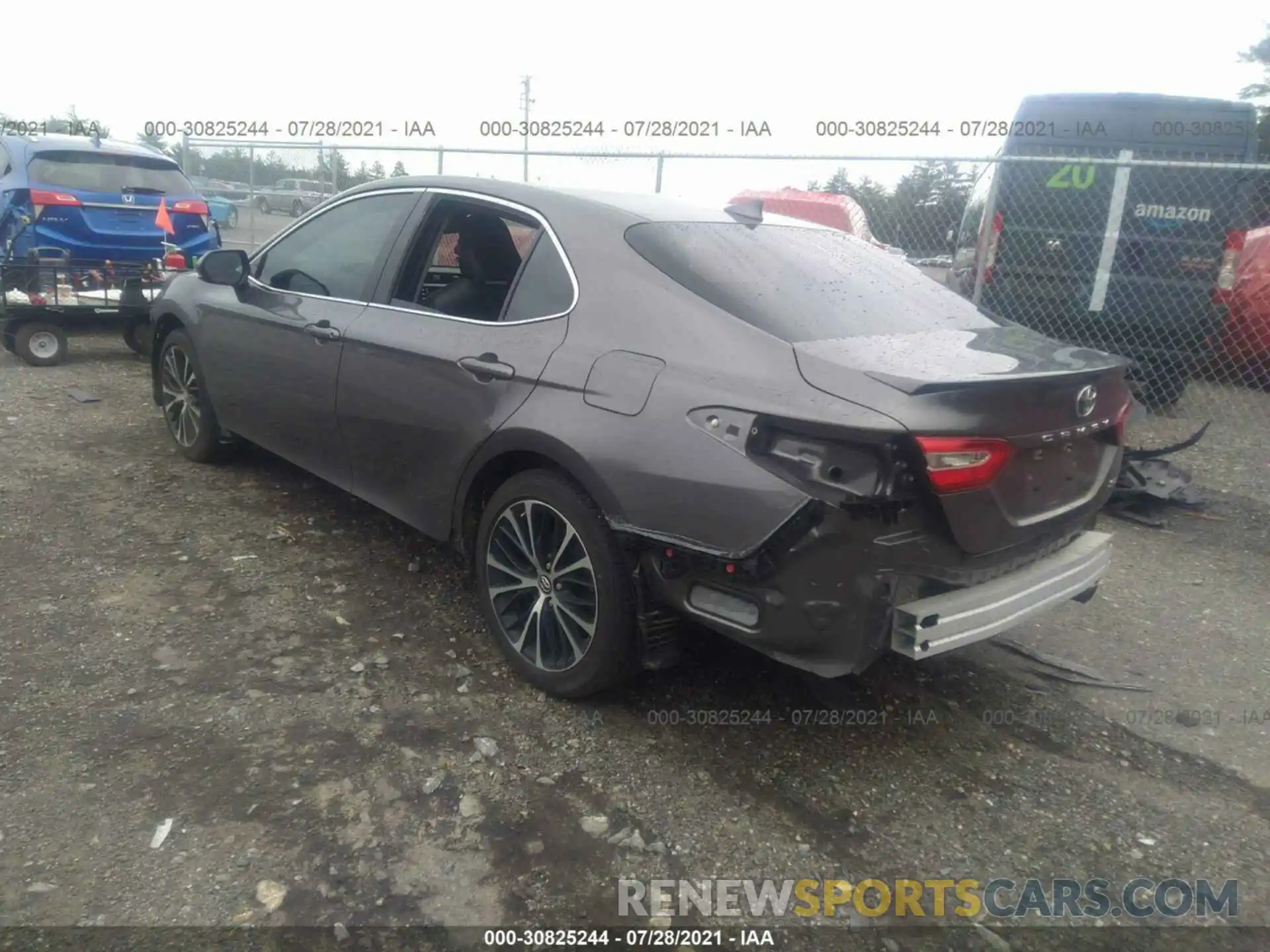 3 Фотография поврежденного автомобиля 4T1B11HK3KU830268 TOYOTA CAMRY 2019