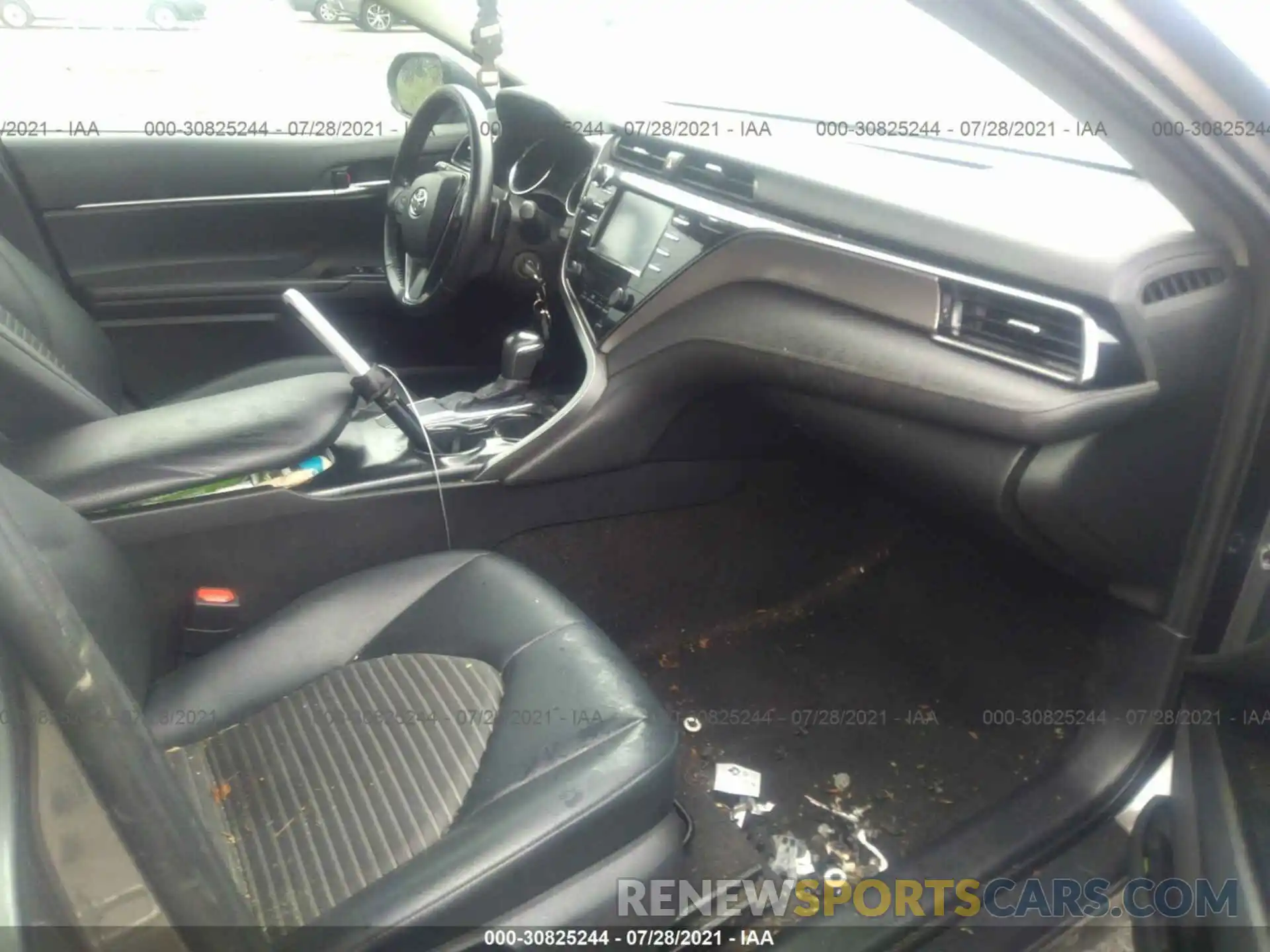 5 Photograph of a damaged car 4T1B11HK3KU830268 TOYOTA CAMRY 2019