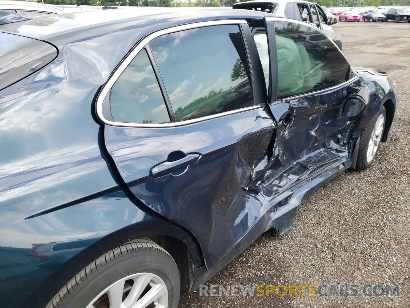 9 Photograph of a damaged car 4T1B11HK3KU832554 TOYOTA CAMRY 2019