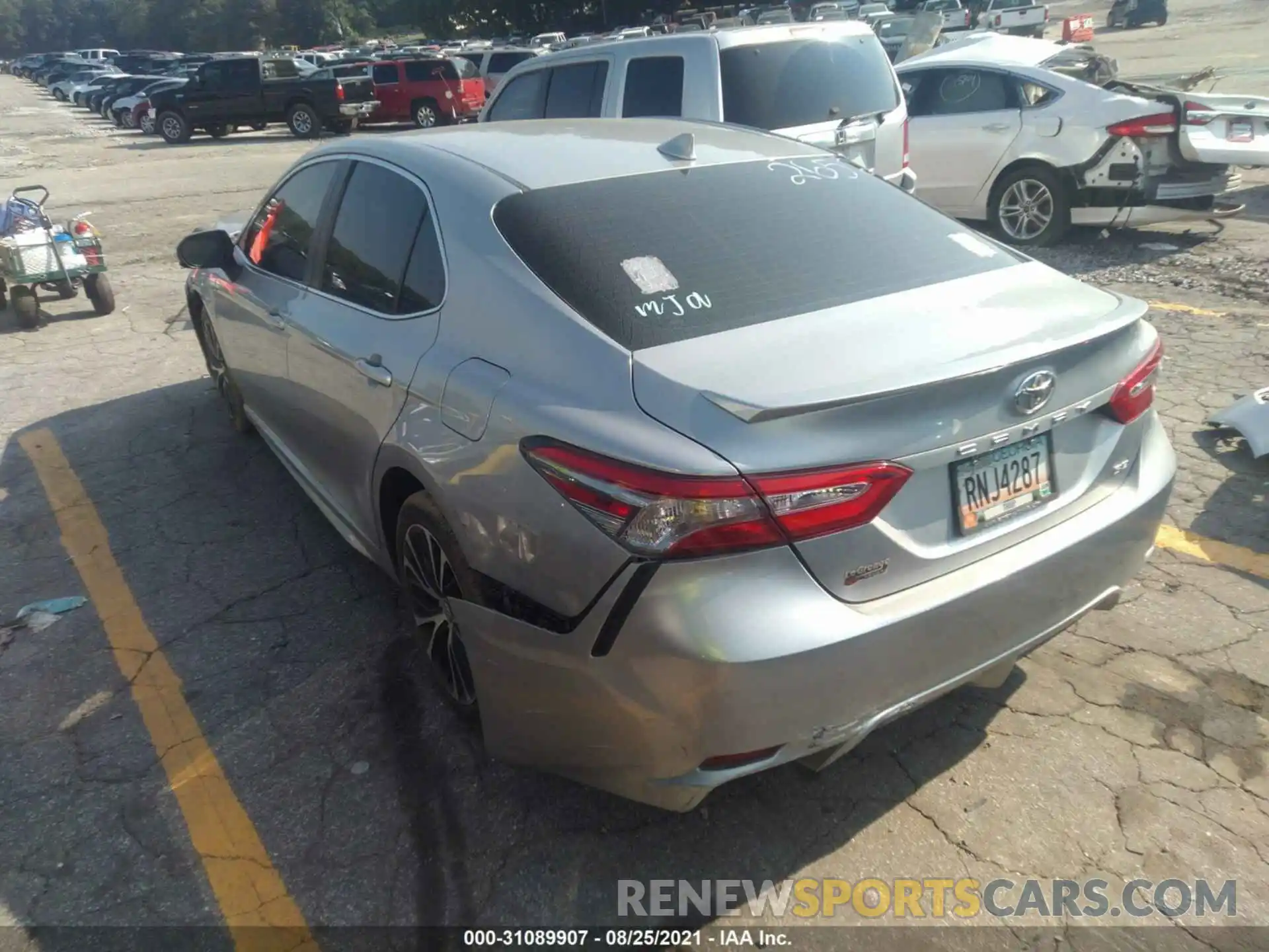 3 Photograph of a damaged car 4T1B11HK3KU832652 TOYOTA CAMRY 2019