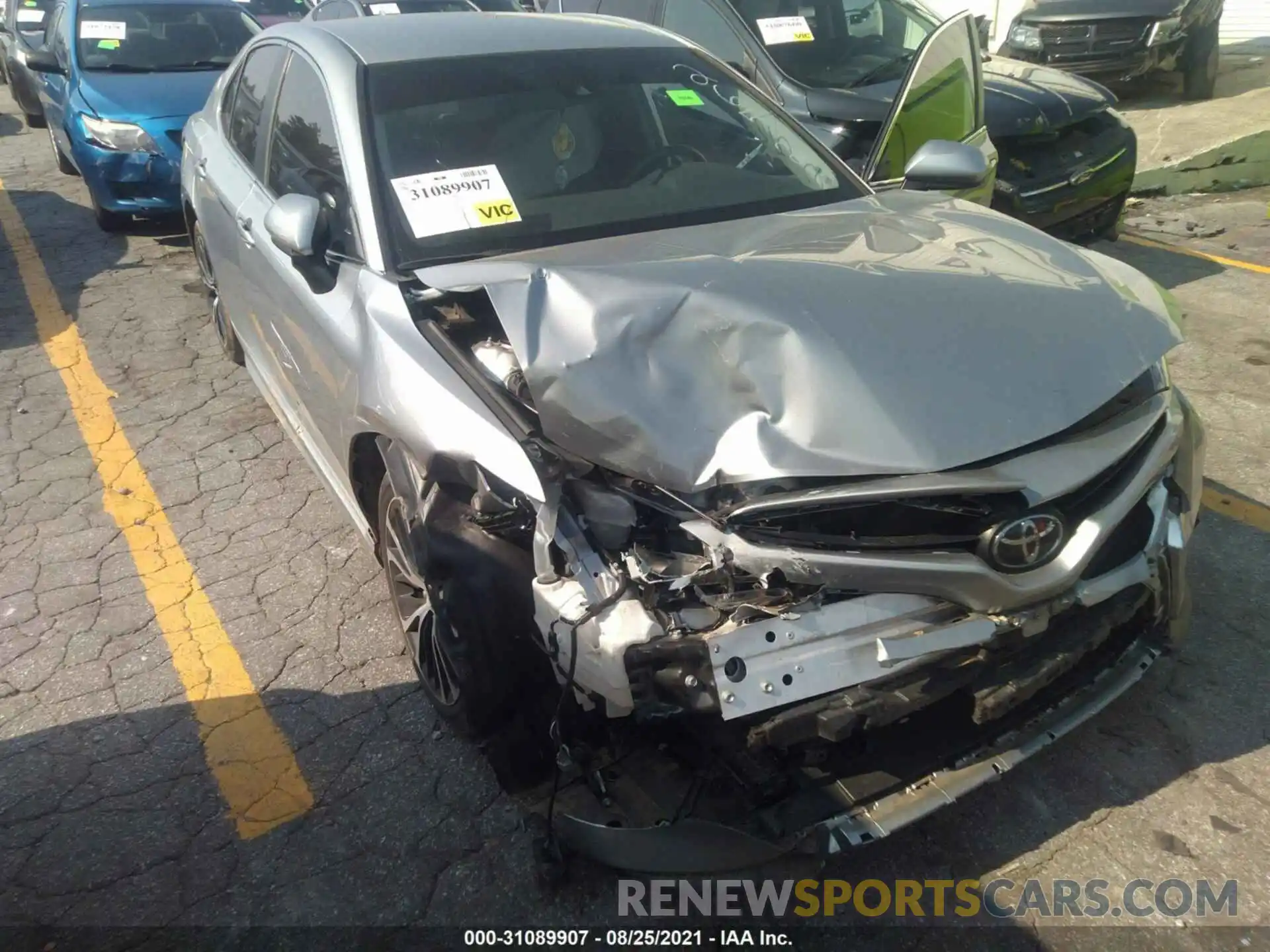 6 Photograph of a damaged car 4T1B11HK3KU832652 TOYOTA CAMRY 2019