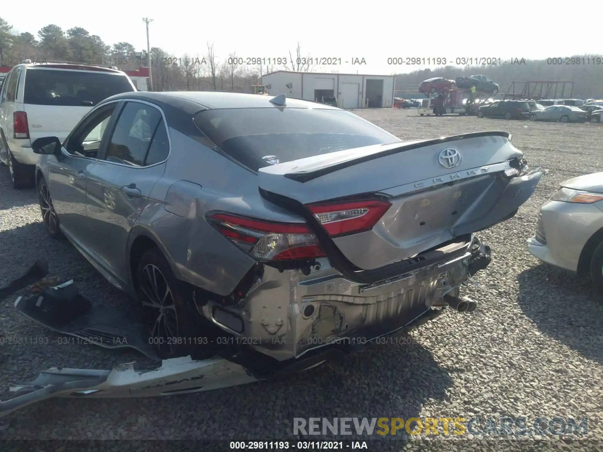 3 Photograph of a damaged car 4T1B11HK3KU833381 TOYOTA CAMRY 2019