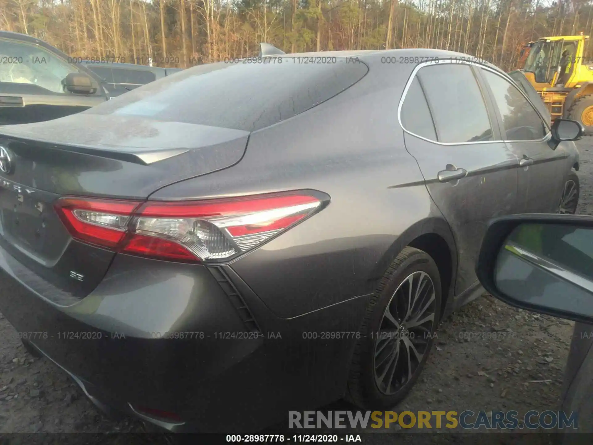 4 Photograph of a damaged car 4T1B11HK3KU833865 TOYOTA CAMRY 2019