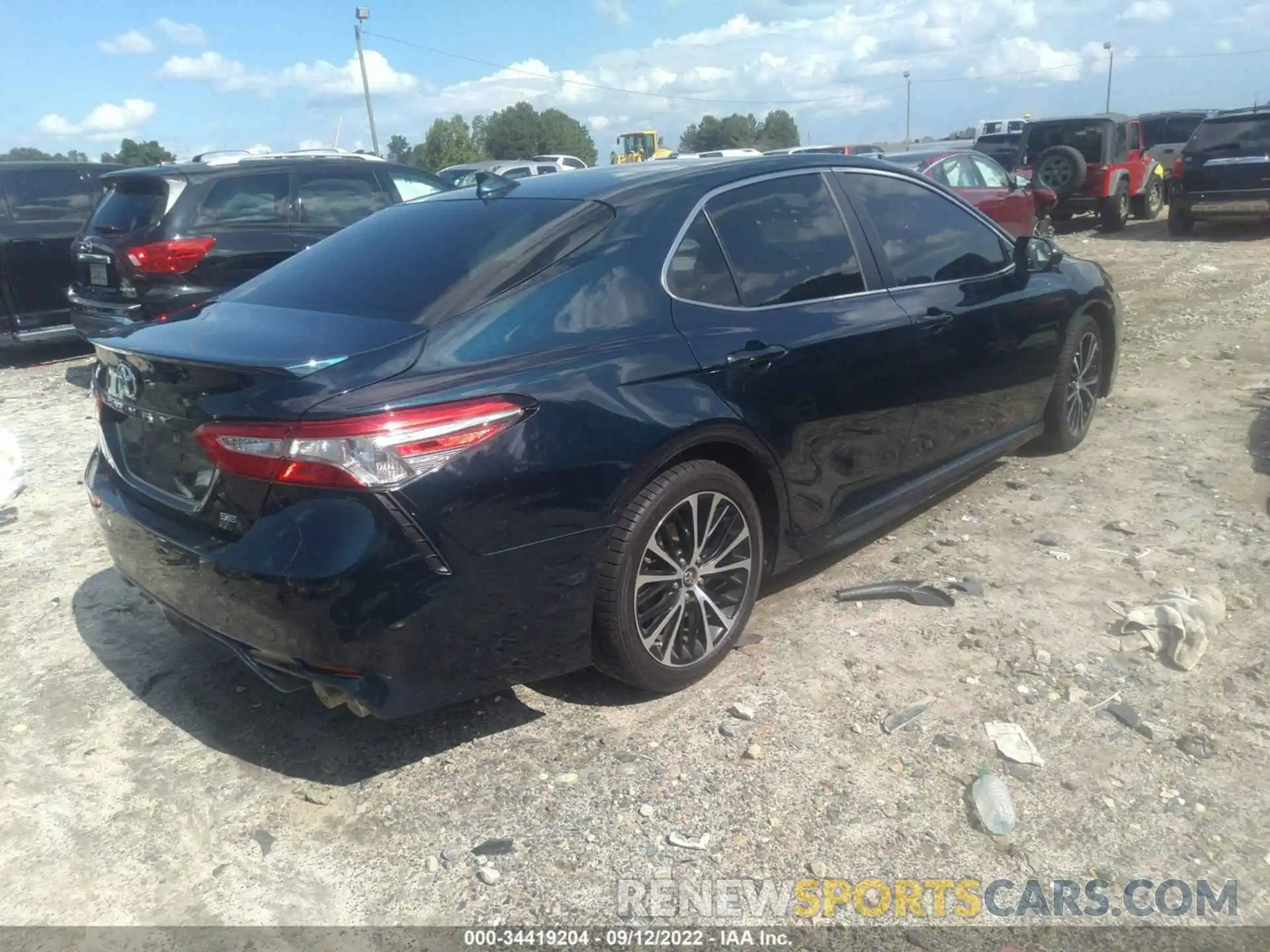 4 Photograph of a damaged car 4T1B11HK3KU835020 TOYOTA CAMRY 2019