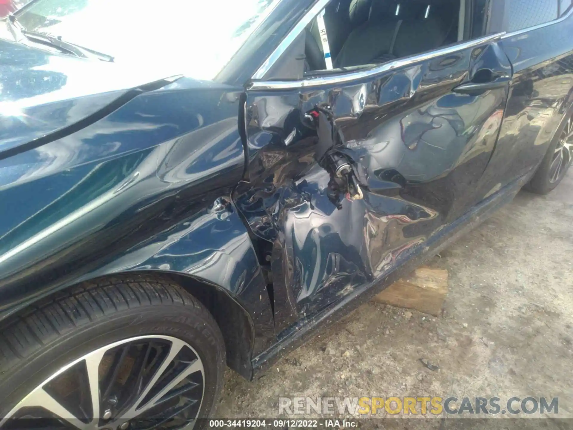 6 Photograph of a damaged car 4T1B11HK3KU835020 TOYOTA CAMRY 2019