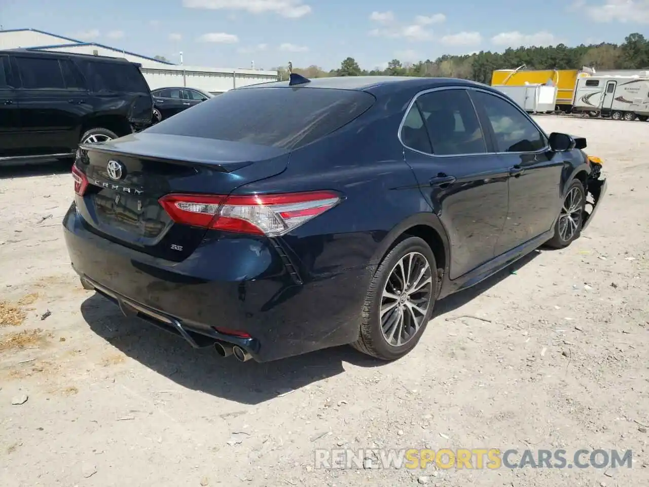 4 Photograph of a damaged car 4T1B11HK3KU836474 TOYOTA CAMRY 2019