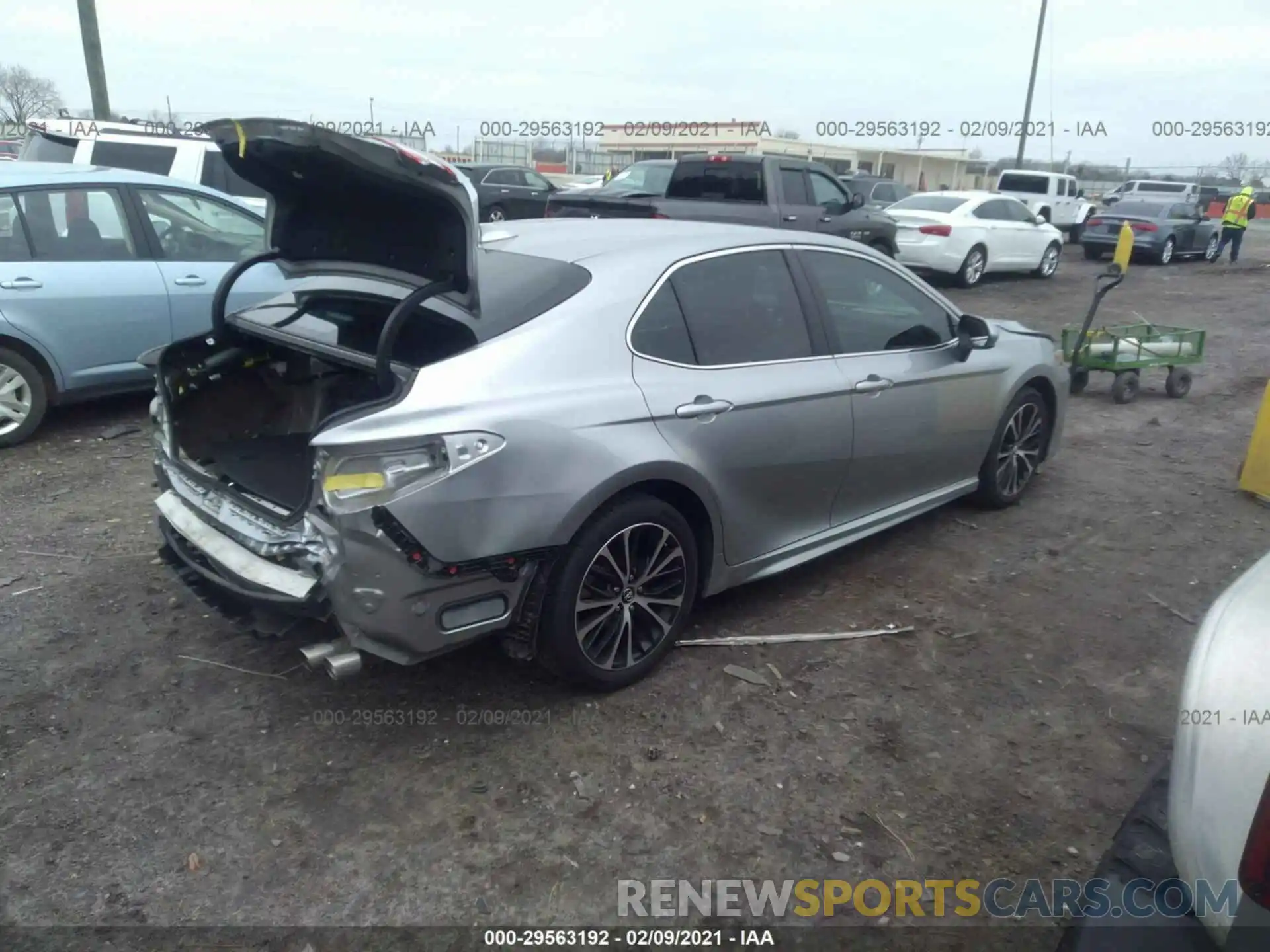 4 Photograph of a damaged car 4T1B11HK3KU836555 TOYOTA CAMRY 2019