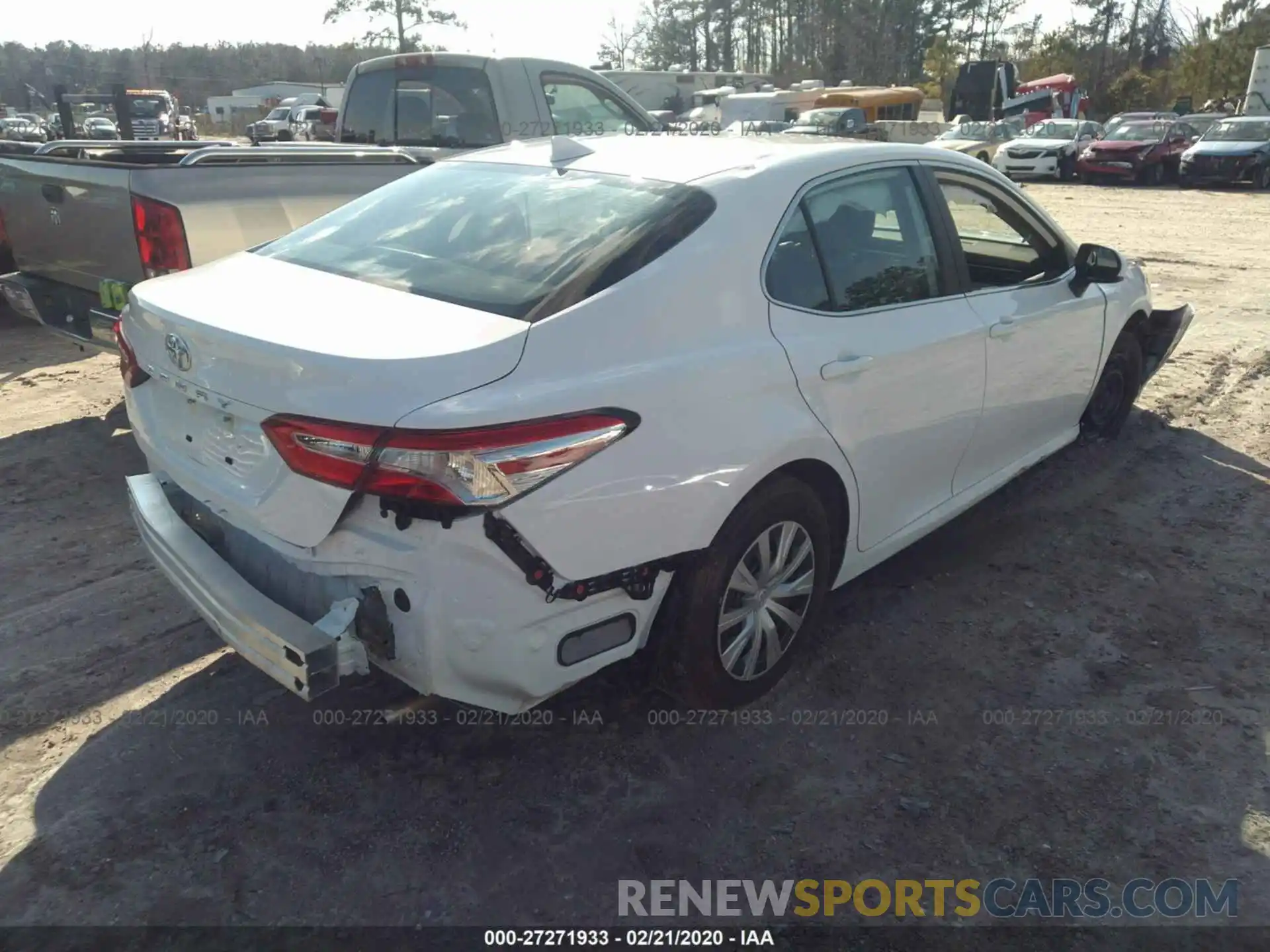 4 Photograph of a damaged car 4T1B11HK3KU840458 TOYOTA CAMRY 2019