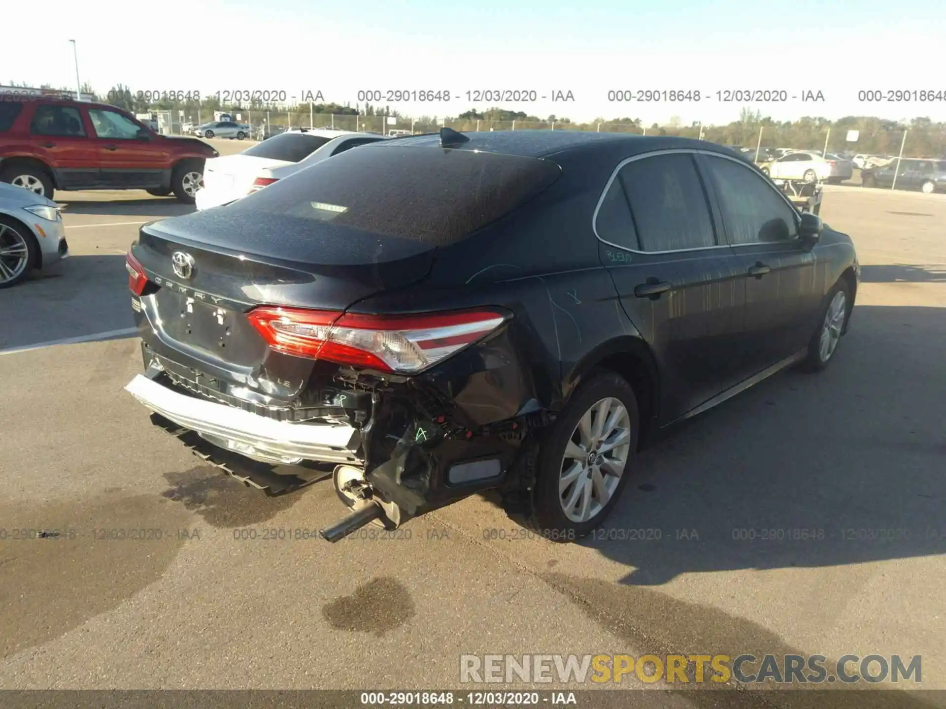 4 Фотография поврежденного автомобиля 4T1B11HK3KU840668 TOYOTA CAMRY 2019