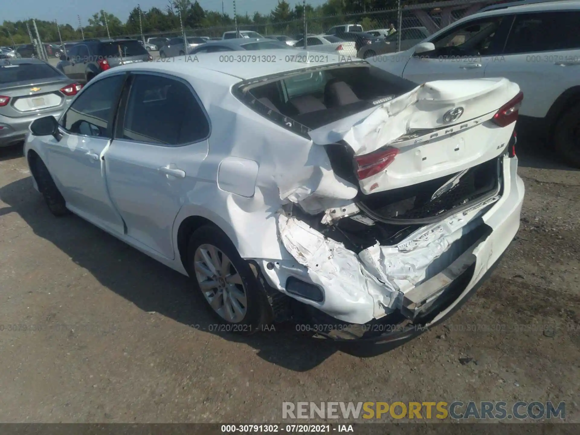 3 Photograph of a damaged car 4T1B11HK3KU841626 TOYOTA CAMRY 2019