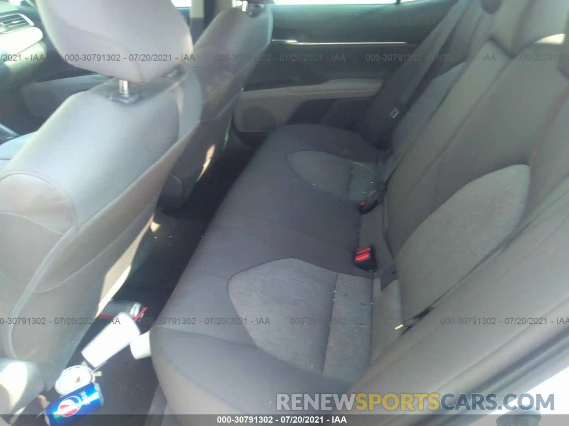 8 Photograph of a damaged car 4T1B11HK3KU841626 TOYOTA CAMRY 2019