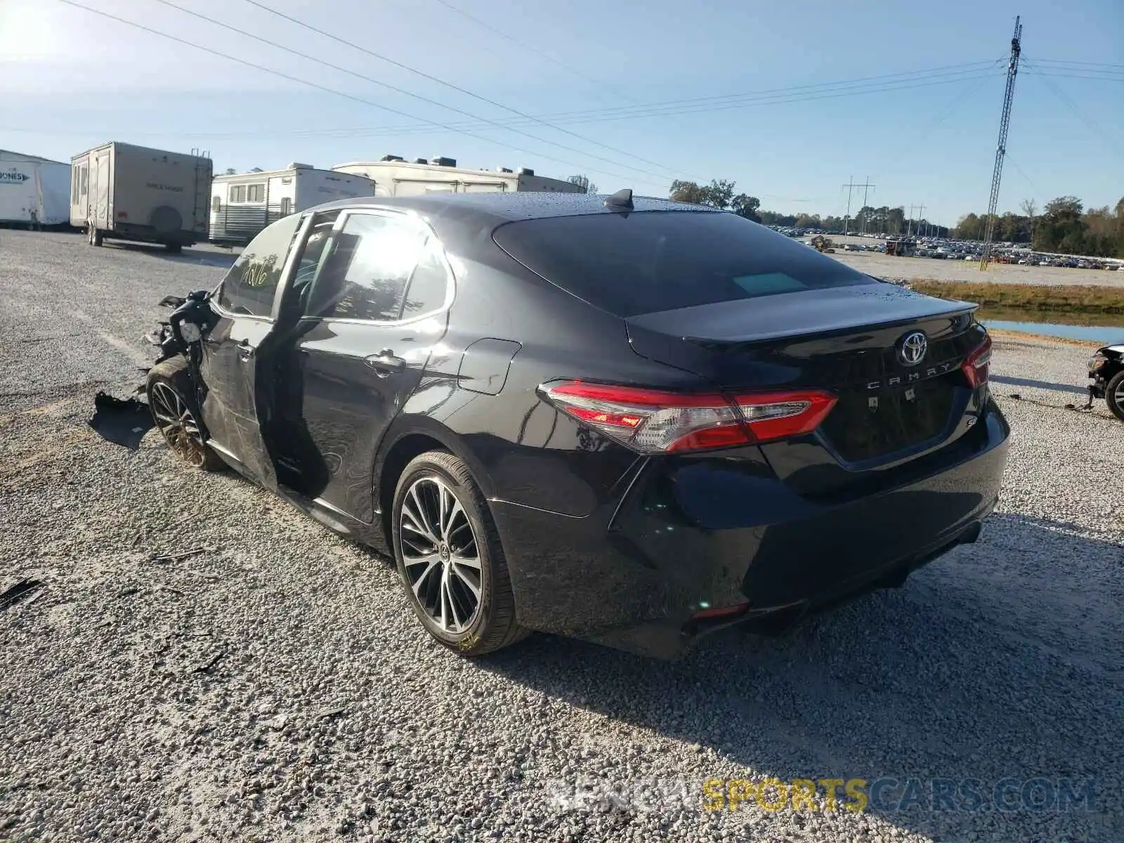 3 Photograph of a damaged car 4T1B11HK3KU844932 TOYOTA CAMRY 2019