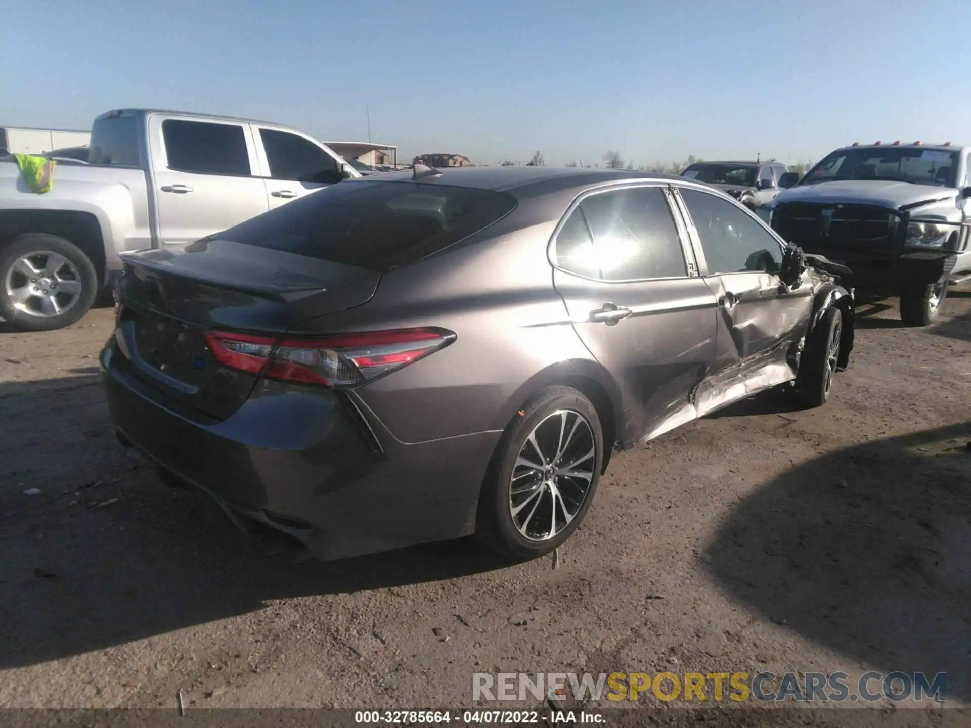 4 Photograph of a damaged car 4T1B11HK3KU846857 TOYOTA CAMRY 2019