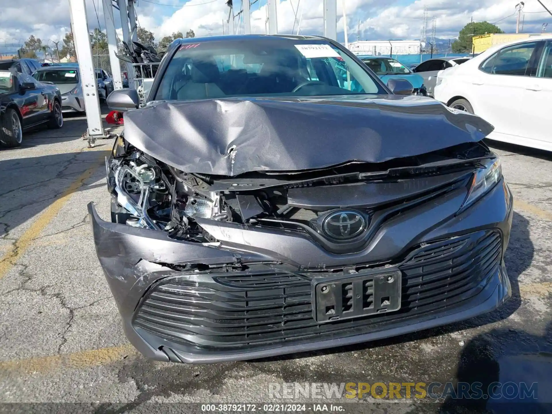 12 Photograph of a damaged car 4T1B11HK3KU848172 TOYOTA CAMRY 2019