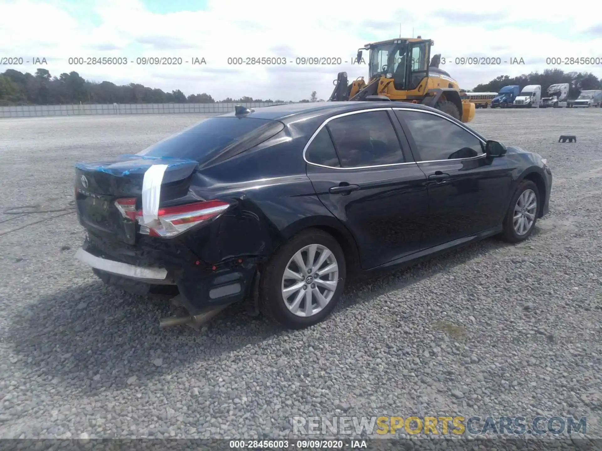 4 Photograph of a damaged car 4T1B11HK3KU850522 TOYOTA CAMRY 2019