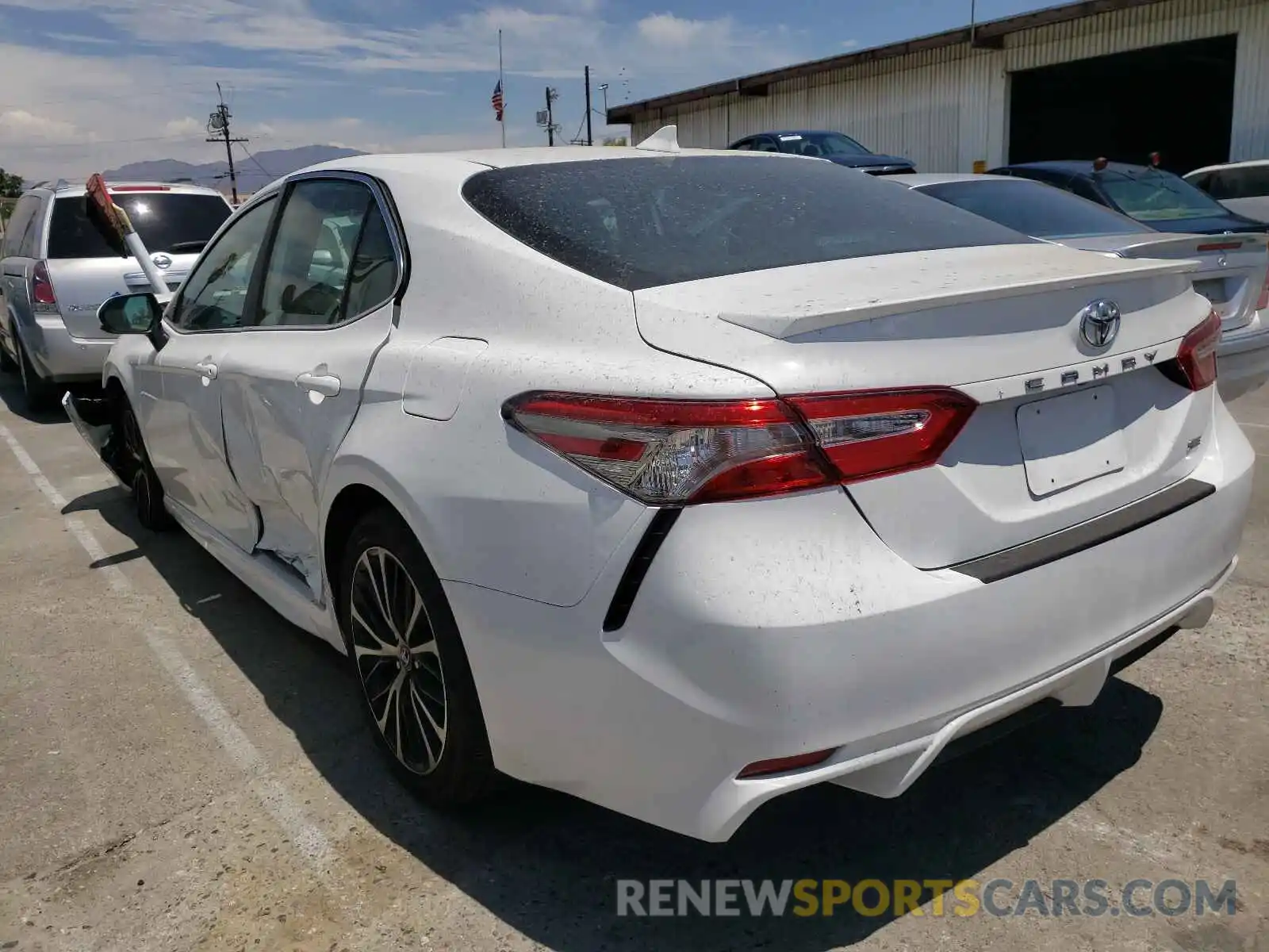 3 Photograph of a damaged car 4T1B11HK3KU852285 TOYOTA CAMRY 2019