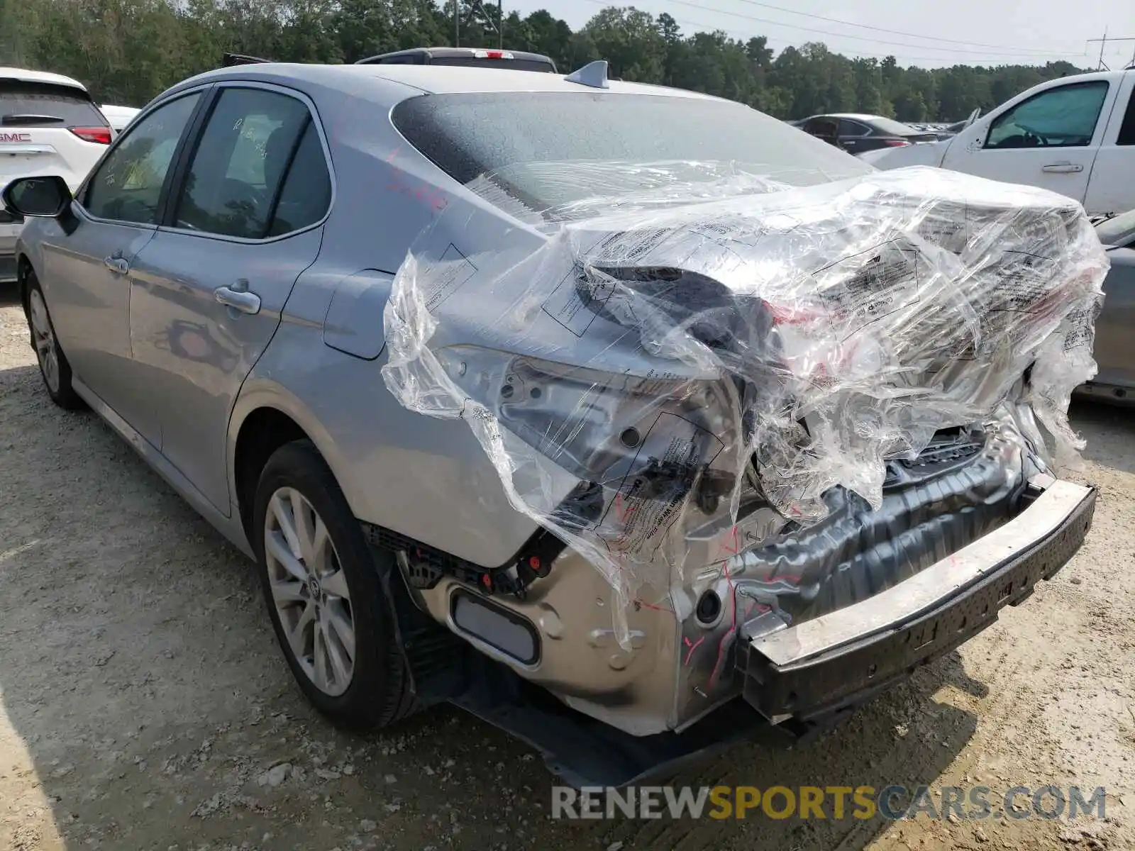 3 Photograph of a damaged car 4T1B11HK3KU853873 TOYOTA CAMRY 2019