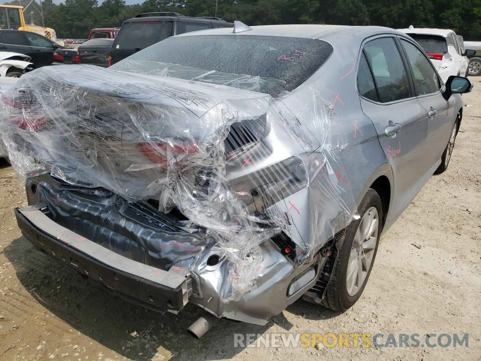 4 Photograph of a damaged car 4T1B11HK3KU853873 TOYOTA CAMRY 2019