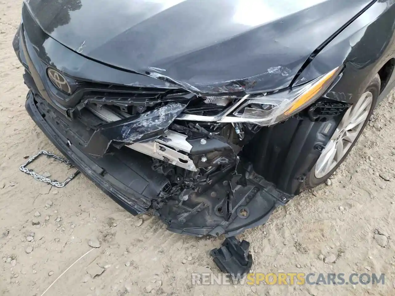 9 Photograph of a damaged car 4T1B11HK3KU854201 TOYOTA CAMRY 2019