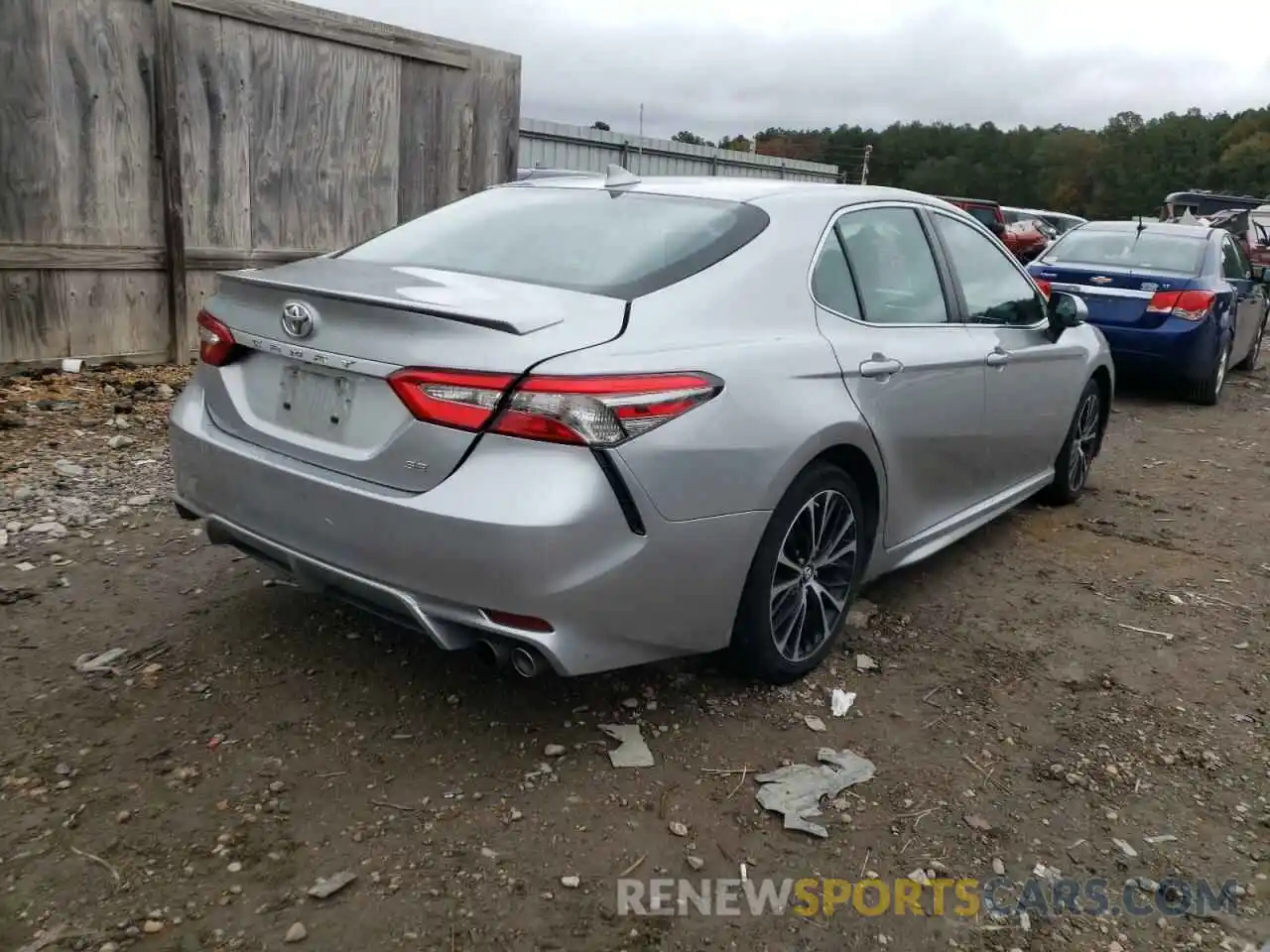 4 Photograph of a damaged car 4T1B11HK4JU065912 TOYOTA CAMRY 2019