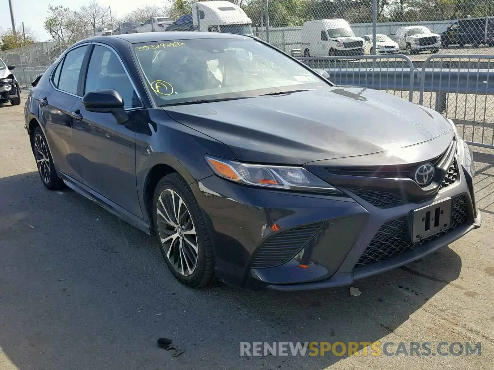 1 Photograph of a damaged car 4T1B11HK4KU161721 TOYOTA CAMRY 2019