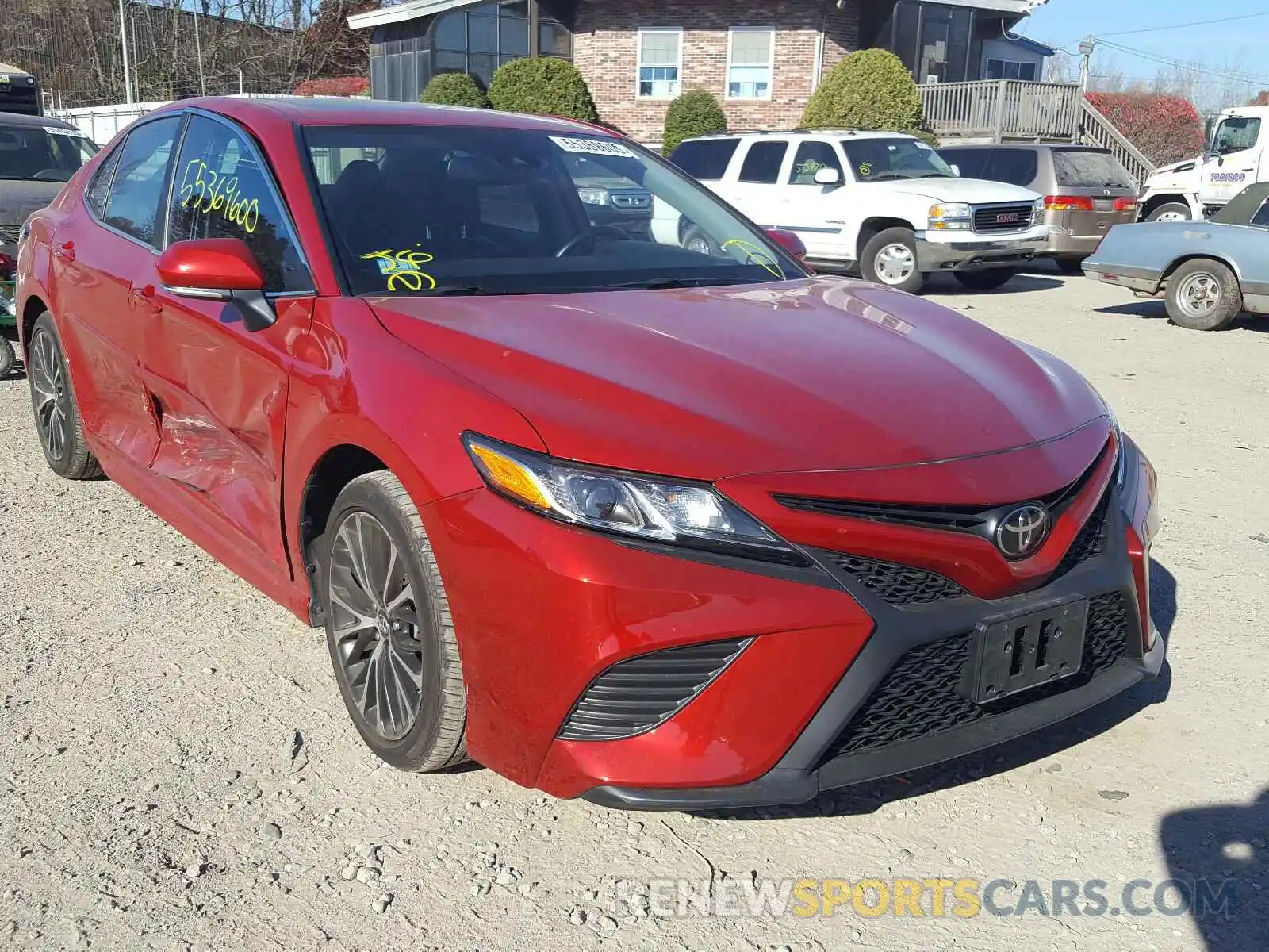 1 Photograph of a damaged car 4T1B11HK4KU164294 TOYOTA CAMRY 2019