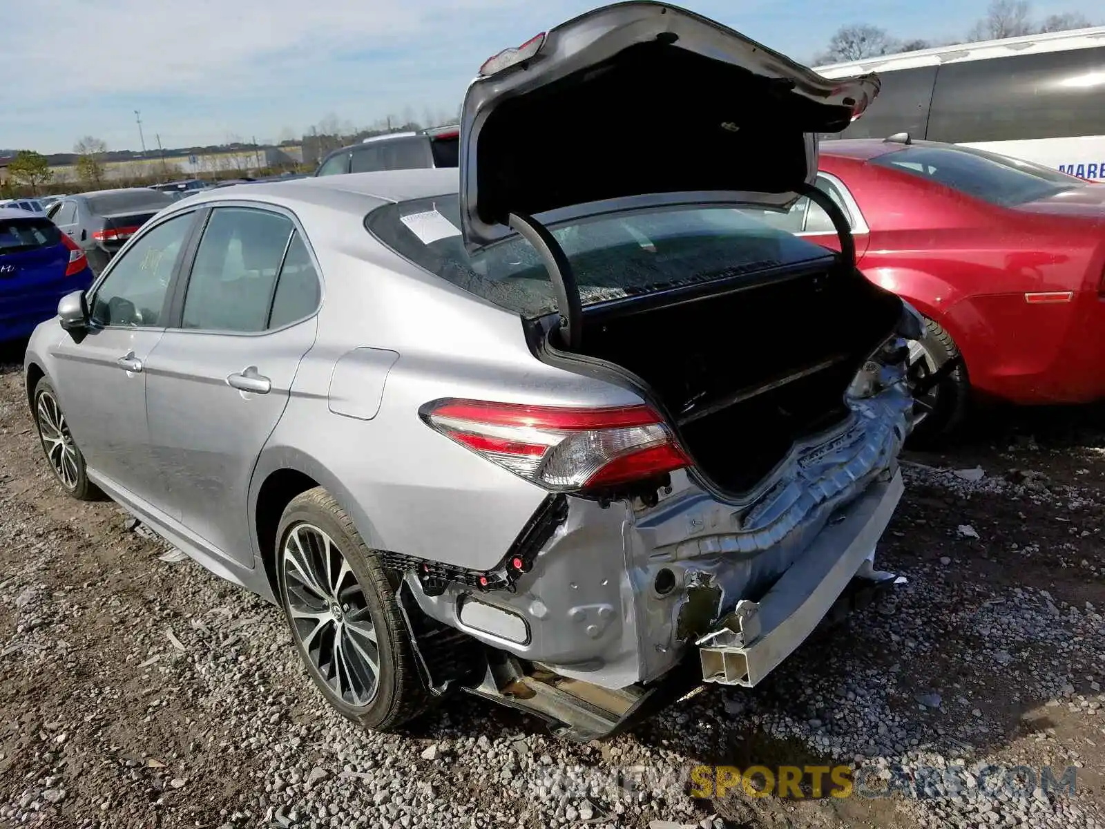 3 Photograph of a damaged car 4T1B11HK4KU164604 TOYOTA CAMRY 2019