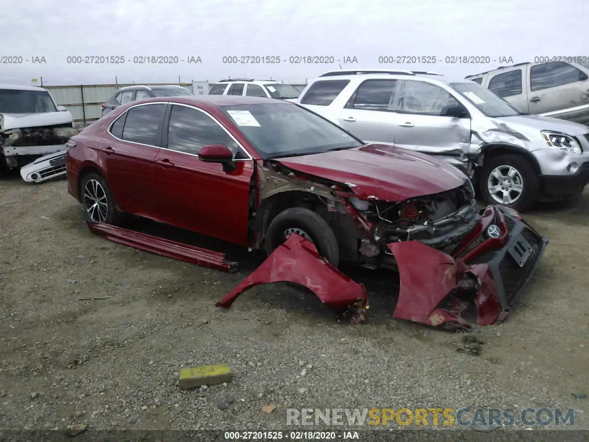 1 Photograph of a damaged car 4T1B11HK4KU165073 TOYOTA CAMRY 2019