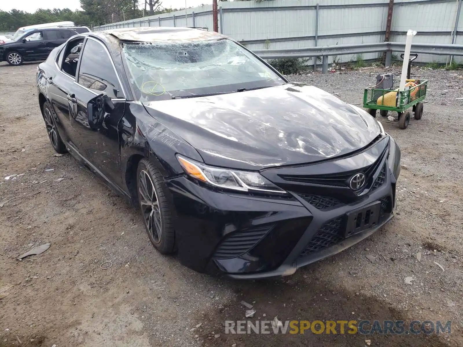 1 Photograph of a damaged car 4T1B11HK4KU166255 TOYOTA CAMRY 2019