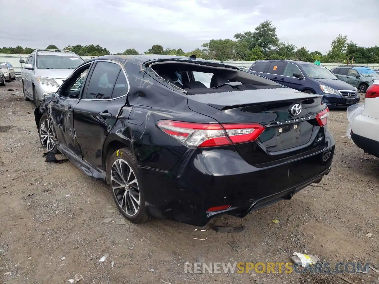 3 Фотография поврежденного автомобиля 4T1B11HK4KU166255 TOYOTA CAMRY 2019