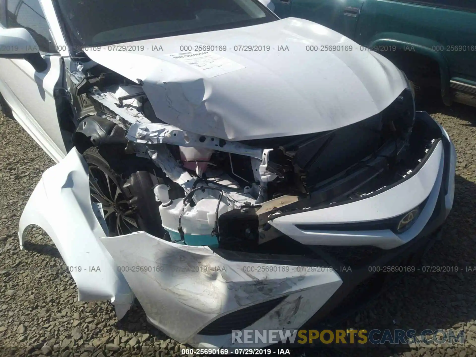 6 Photograph of a damaged car 4T1B11HK4KU167745 TOYOTA CAMRY 2019