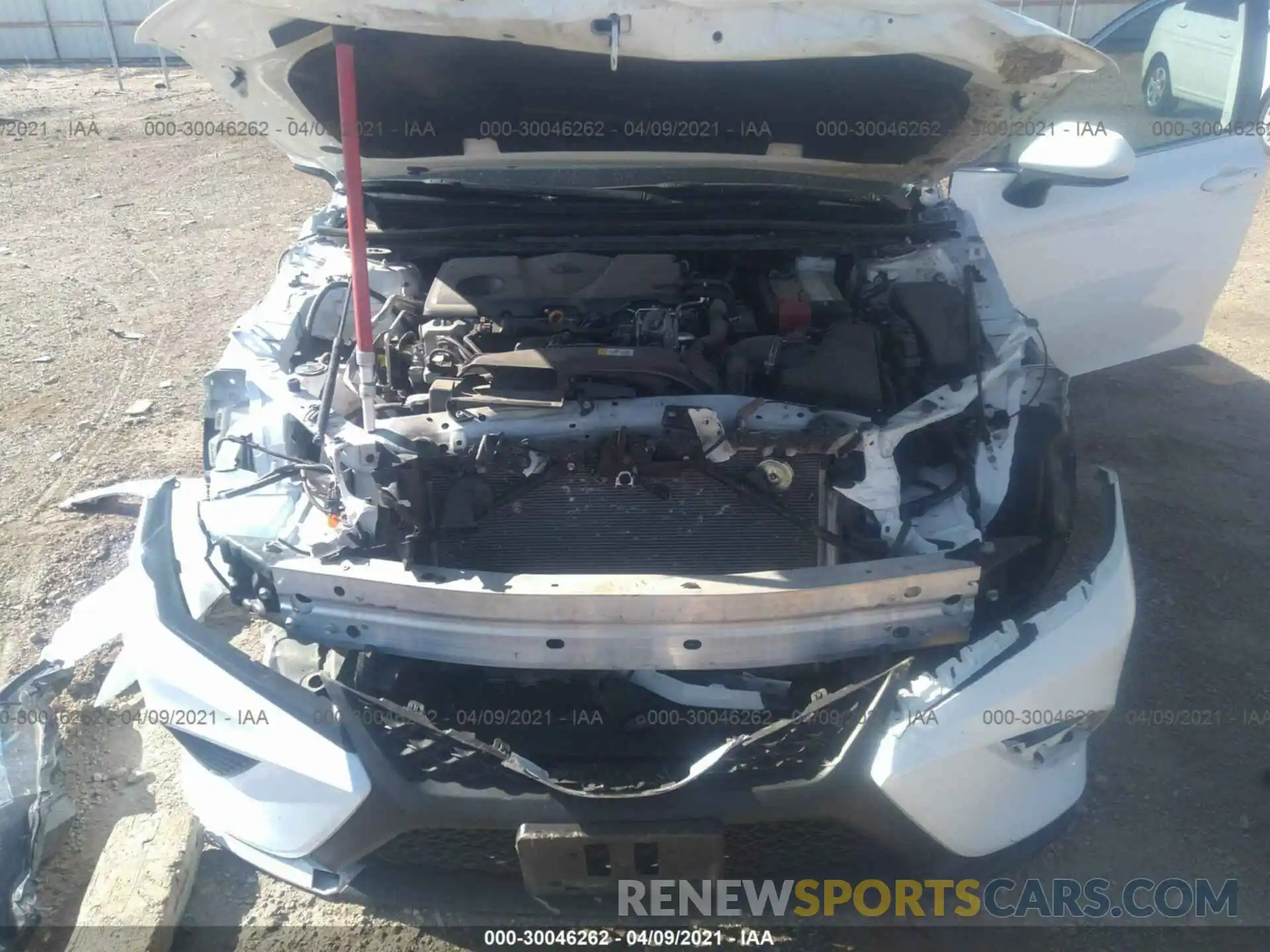 10 Photograph of a damaged car 4T1B11HK4KU170662 TOYOTA CAMRY 2019