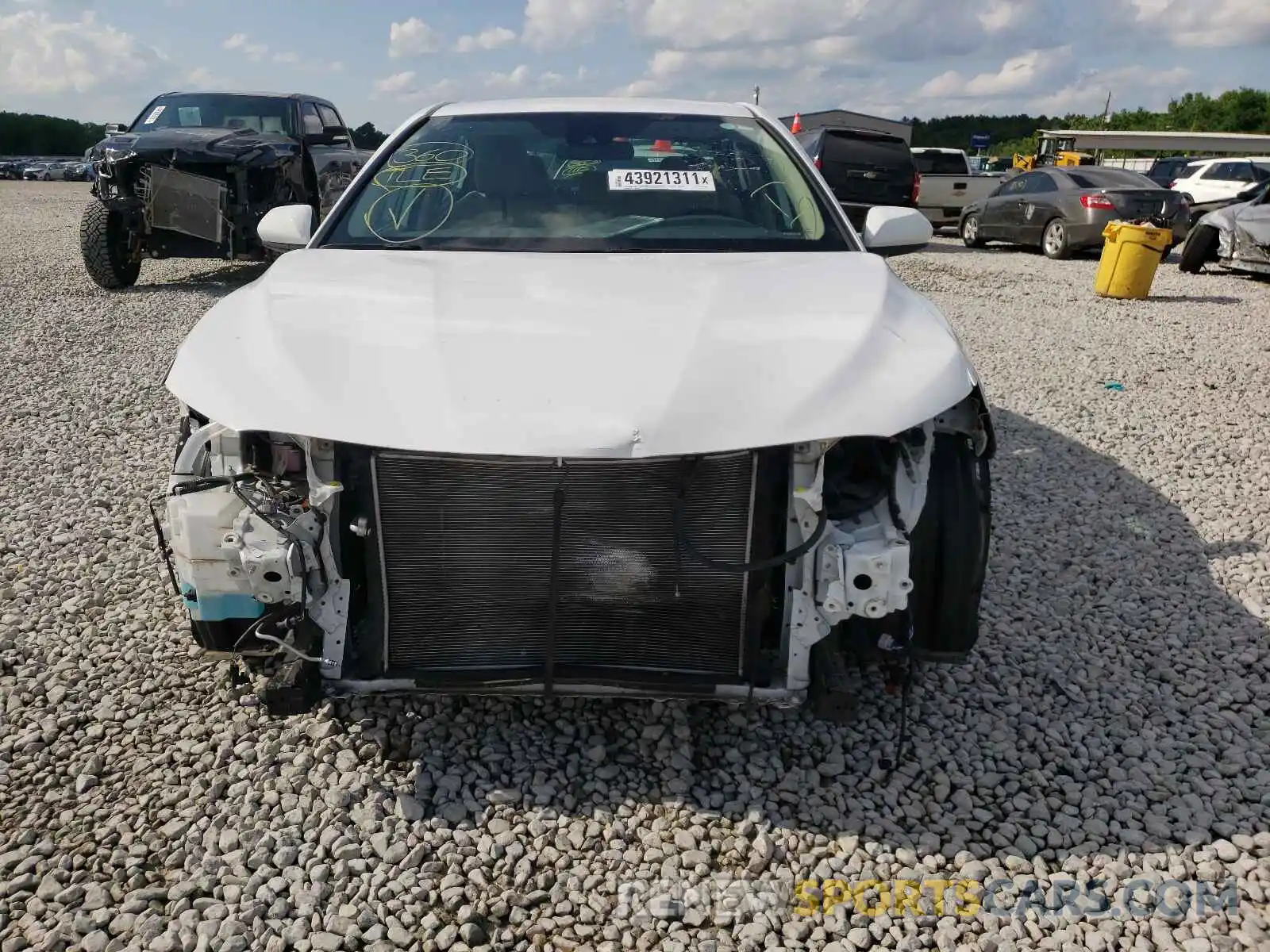 9 Photograph of a damaged car 4T1B11HK4KU172024 TOYOTA CAMRY 2019