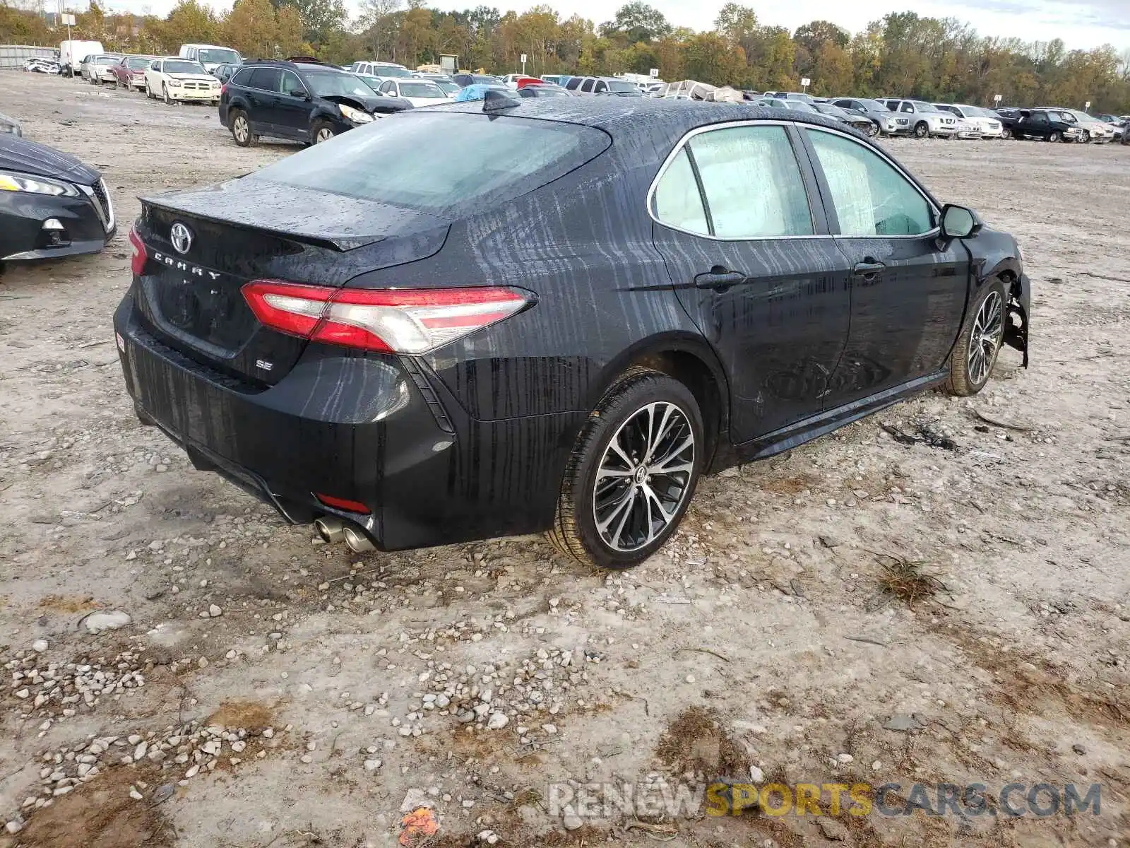 4 Фотография поврежденного автомобиля 4T1B11HK4KU172668 TOYOTA CAMRY 2019