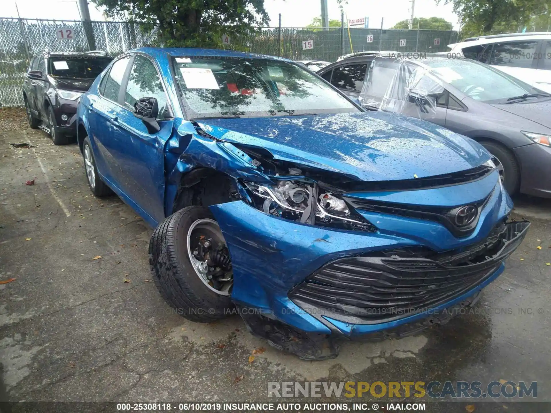 1 Photograph of a damaged car 4T1B11HK4KU175148 TOYOTA CAMRY 2019