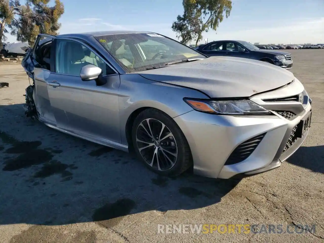 1 Photograph of a damaged car 4T1B11HK4KU176039 TOYOTA CAMRY 2019