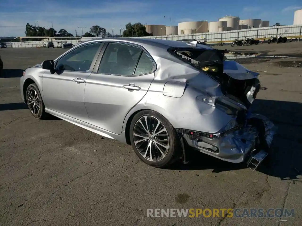 3 Photograph of a damaged car 4T1B11HK4KU176039 TOYOTA CAMRY 2019